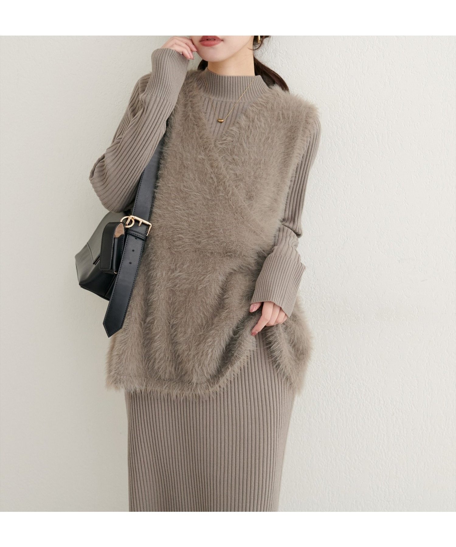 【ナチュラルクチュール/natural couture】のフェザーペプラムベスト+リブタイトワンピースSET 人気、トレンドファッション・服の通販 founy(ファニー) ファッション Fashion レディースファッション Fashion for Women アウター Coat / Outerwear Collection アクセサリー Fashion Accessories イヤリング Earrings シンプル Simple, Minimal スニーカー Sneakers, Trainers スリット Slit, Slit Detail ダウン Down, Puffer なめらか Smooth, Silky Texture ネックレス Necklace, Pendant Necklace フィット Fit, Slim Fit フェザー Feather, Feather Detail ベスト Vest, Waistcoat ペプラム Peplum, Flared Hem 再入荷 Restock / Back in Stock おすすめ Recommended / Our Picks エレガント 上品 Elegant 2025年 2025 2025-2026秋冬・A/W Autumn/Winter 2025–26 AW25–26 other-1|ID: prp329100004639692 ipo3291000000034371257