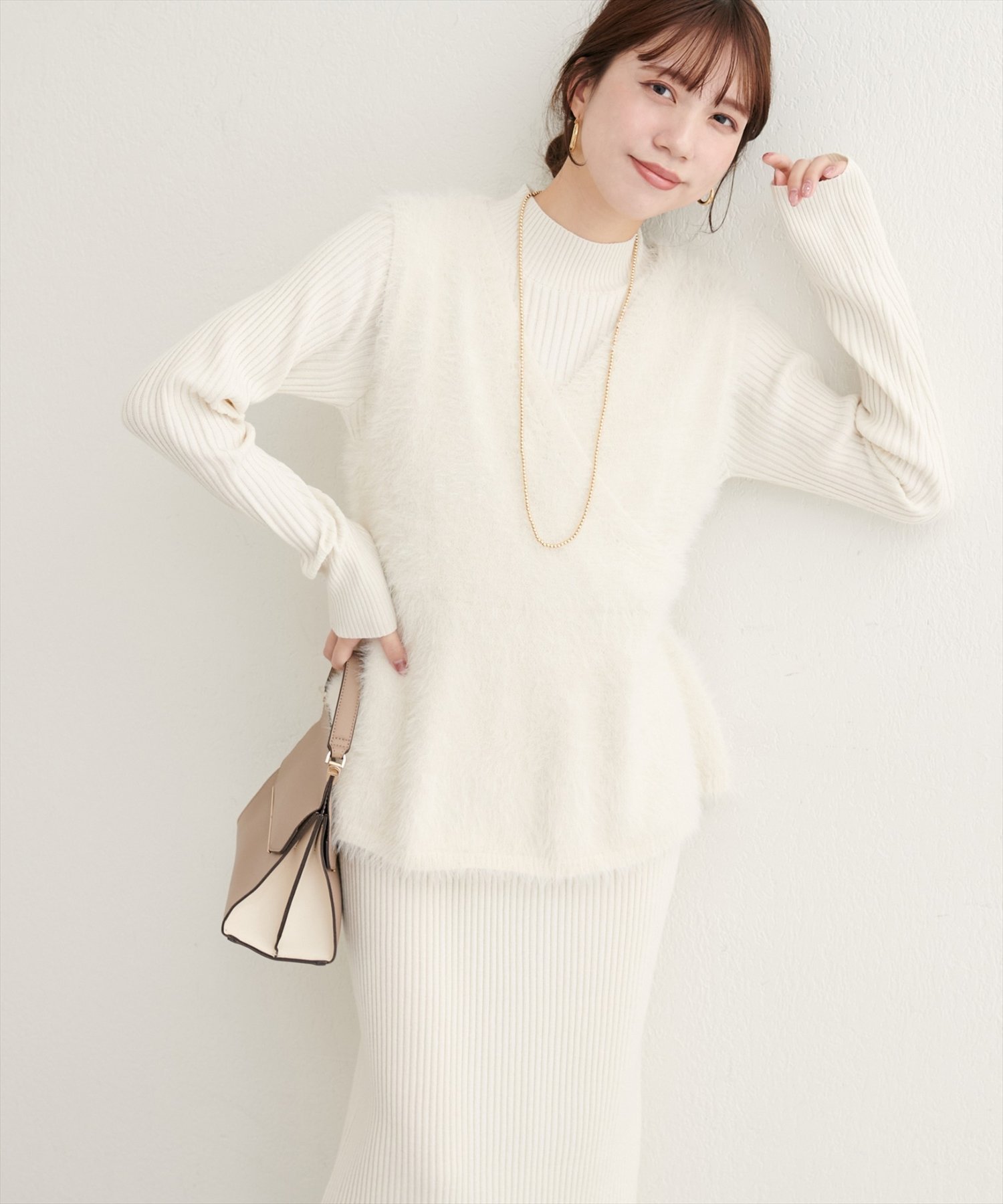 【ナチュラルクチュール/natural couture】のフェザーペプラムベスト+リブタイトワンピースSET インテリア・キッズ・メンズ・レディースファッション・服の通販 founy(ファニー) ファッション Fashion レディースファッション Fashion for Women アウター Coat / Outerwear Collection アクセサリー Fashion Accessories イヤリング Earrings シンプル Simple, Minimal スニーカー Sneakers, Trainers スリット Slit, Slit Detail ダウン Down, Puffer なめらか Smooth, Silky Texture ネックレス Necklace, Pendant Necklace フィット Fit, Slim Fit フェザー Feather, Feather Detail ベスト Vest, Waistcoat ペプラム Peplum, Flared Hem 再入荷 Restock / Back in Stock おすすめ Recommended / Our Picks エレガント 上品 Elegant 2025年 2025 2025-2026秋冬・A/W Autumn/Winter 2025–26 AW25–26 アイボリー|ID: prp329100004639692 ipo3291000000034371263