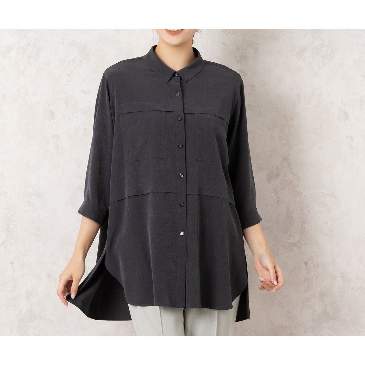【ミゼール/MISSEL】の【洗える・接触冷感】Soalon 胸ポケット フレアシャツ インテリア・キッズ・メンズ・レディースファッション・服の通販 founy(ファニー) 　ファッション　Fashion　レディースファッション　Fashion for Women　トップス・カットソー　Cut & Sew Tops　シャツ・ブラウス・オフィスカジュアル　Elegant Blouses & Button-Ups　ケミカル　Chemical, Chemical Wash　スリット　Slit, Slit Detail　フレア　Flare, Flared　ポケット　Pocket, Pocket Detail　リラックス　Relax, Relaxed Fit　洗える　Machine Washable　グレー|ID: prp329100004639846 ipo3291000000033447054