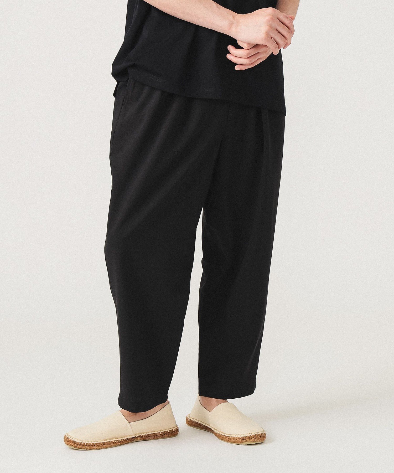 【ビームス/BEAMS / MEN】の【吸水速乾】【洗濯機洗い可】ドライ 2プリーツ イージーパンツ 25SS ドライタッチ ワイドパンツ インテリア・キッズ・メンズ・レディースファッション・服の通販 founy(ファニー) 　ファッション　Fashion　メンズファッション　Fashion for Men　ボトムス　Bottoms　2025年　2025　2025春夏・S/S　Spring/Summer 2025 SS25　アンクル　Ankle-Length Design　シャーリング　Shirring, Ruched　テーパード　Tapered, Tapered Pants　ドローコード　Drawcord, Drawstring Cord　フィット　Fit, Slim Fit　プリーツ　Pleats, Pleated　ワイド　Wide, Wide Fit　吸水　Absorbent, Quick-Dry　BLACK|ID: prp329100004639927 ipo3291000000033448023
