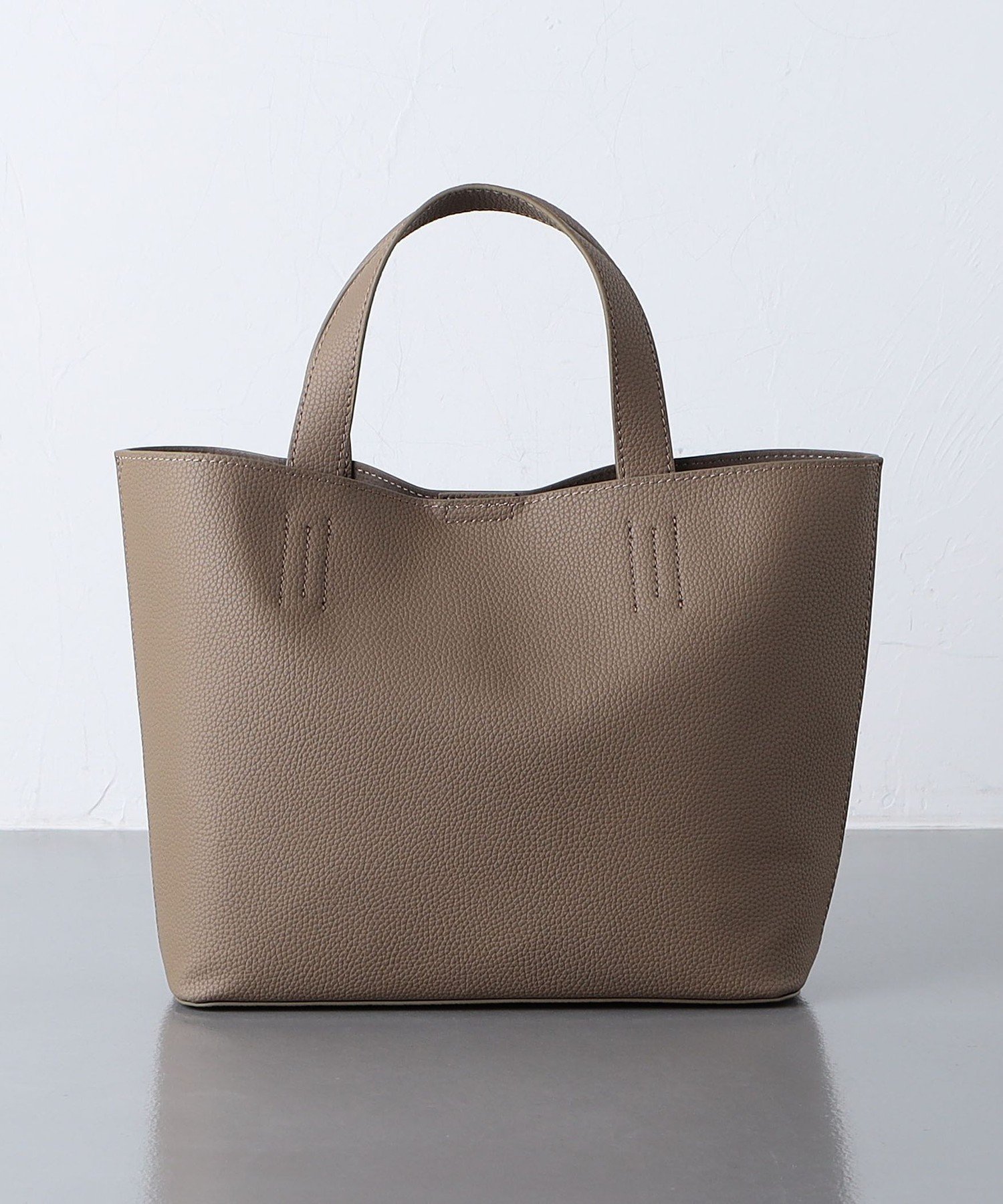 【ユナイテッドアローズ/UNITED ARROWS / MEN】のマイクロファイバー トートバッグ S インテリア・キッズ・メンズ・レディースファッション・服の通販 founy(ファニー) 　ファッション　Fashion　メンズファッション　Fashion for Men　バッグ　Bags　トートバッグ / 通勤・大容量バッグ　Tote Bags　コンパクト　Compact, Small Size　シンプル　Simple, Minimal　ジャケット　Jacket, Outerwear　スニーカー　Sneakers, Trainers　スラックス　Slacks, Dress Pants　ポケット　Pocket, Pocket Detail　おすすめ　Recommended / Our Picks　エレガント 上品　Elegant　MOCA|ID: prp329100004639953 ipo3291000000033448250