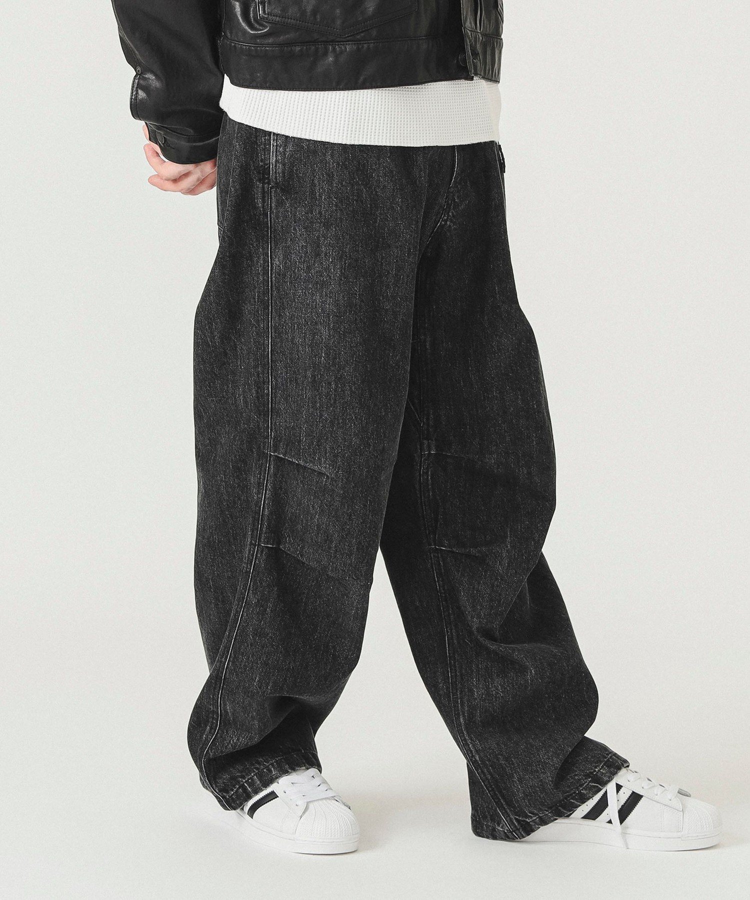 【ビームス/BEAMS / MEN】の【別注】Gramicci / デニム オーバーパンツ 25AW グラミチ デニムパンツ ワイドパンツ インテリア・キッズ・メンズ・レディースファッション・服の通販 founy(ファニー) 　ファッション　Fashion　メンズファッション　Fashion for Men　ボトムス　Bottoms　デニムパンツ・ジーンズ　Denim Pants　アウトドア　Outdoor Clothing　ヴィンテージ　Vintage Style　カリフォルニア　California, Cali Style　デニム　Denim, Jeans Material　ドローコード　Drawcord, Drawstring Cord　バランス　Balance, Style Balance　別注　Limited Edition, Custom Order　ユーズド　Used, Vintage-Look　ワイド　Wide, Wide Fit　2025年　2025　2025-2026秋冬・A/W　Autumn/Winter 2025–26 AW25–26　BLACK|ID: prp329100004640008 ipo3291000000033448786