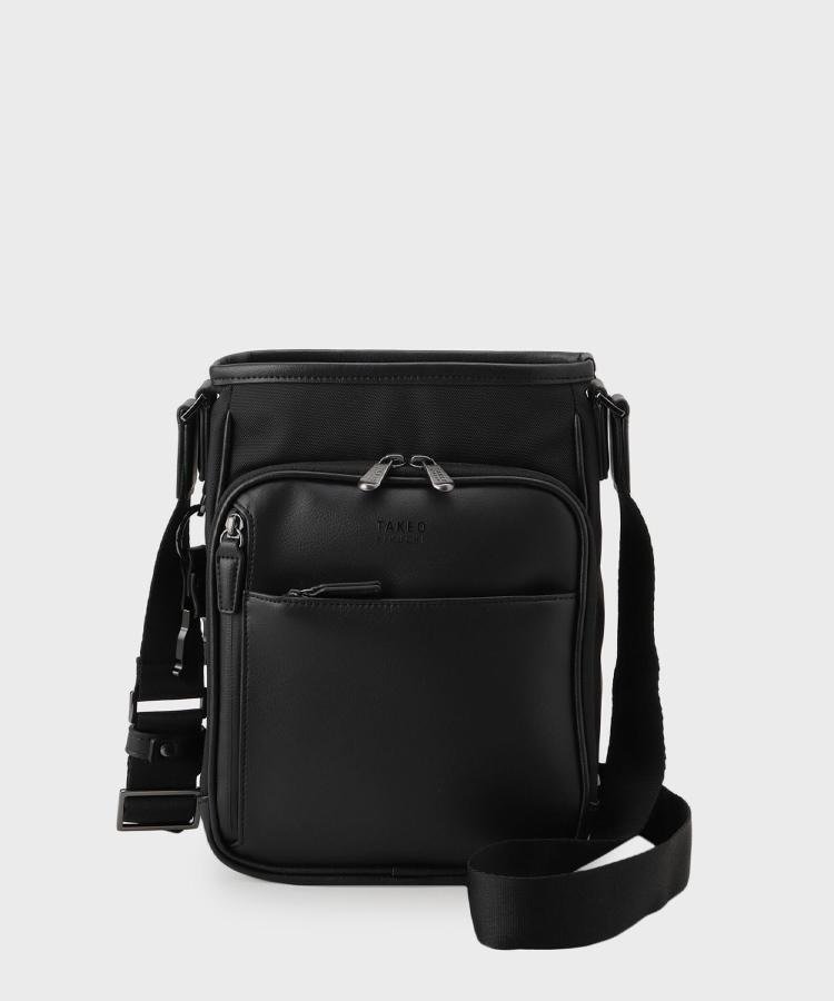 【タケオキクチ/TAKEO KIKUCHI / MEN】の【撥水機能】 CORDLEYスマートショルダー インテリア・キッズ・メンズ・レディースファッション・服の通販 founy(ファニー) 　ファッション　Fashion　メンズファッション　Fashion for Men　コレクション　Collection, Seasonal Line　コーティング　Coating, Coated Finish　傘　Umbrella, Parasol　軽量　Lightweight, Ultra Light　サッカー　Seersucker, Summer Fabric　ショルダー　Shoulder, Shoulder Strap　スタイリッシュ　Stylish, Fashionable　スポーツ　Sports, Activewear　財布　Wallet, Purse　チャーム　Charm, Pendant　トレンド　Trend, Trending Now　定番　Standard, Basic Item　ポケット　Pocket, Pocket Detail　犬　Dog　エレガント 上品　Elegant　ビジネス 仕事 通勤　Business / Work / Commuting　ブラック|ID: prp329100004640032 ipo3291000000033448967