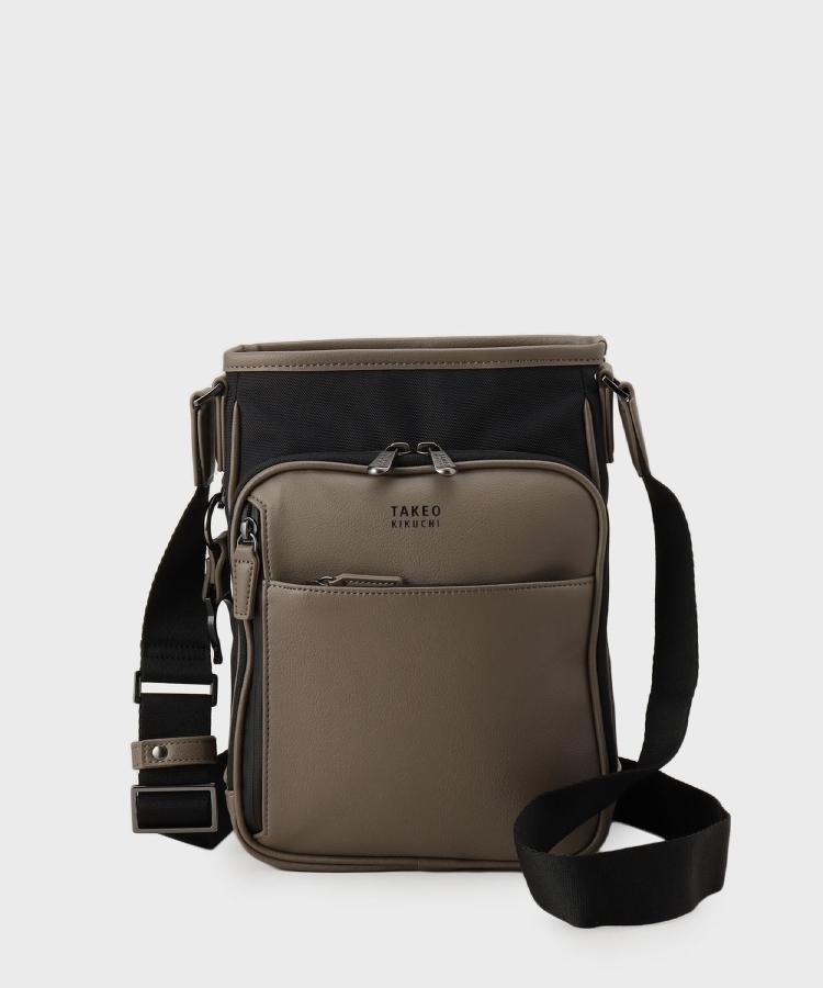 【タケオキクチ/TAKEO KIKUCHI / MEN】の【撥水機能】 CORDLEYスマートショルダー インテリア・キッズ・メンズ・レディースファッション・服の通販 founy(ファニー) 　ファッション　Fashion　メンズファッション　Fashion for Men　コレクション　Collection, Seasonal Line　コーティング　Coating, Coated Finish　傘　Umbrella, Parasol　軽量　Lightweight, Ultra Light　サッカー　Seersucker, Summer Fabric　ショルダー　Shoulder, Shoulder Strap　スタイリッシュ　Stylish, Fashionable　スポーツ　Sports, Activewear　財布　Wallet, Purse　チャーム　Charm, Pendant　トレンド　Trend, Trending Now　定番　Standard, Basic Item　ポケット　Pocket, Pocket Detail　犬　Dog　エレガント 上品　Elegant　ビジネス 仕事 通勤　Business / Work / Commuting　トープ|ID: prp329100004640032 ipo3291000000033448968
