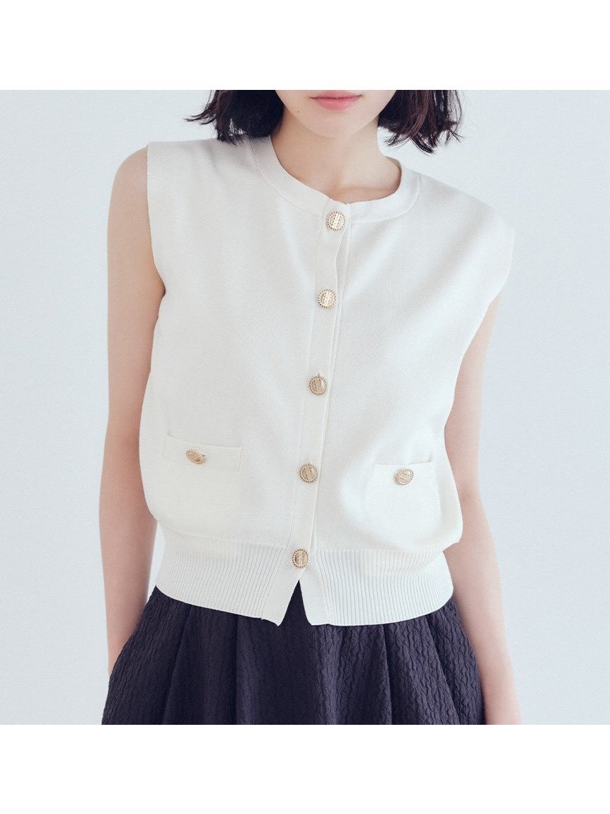 【リリーブラウン/Lily Brown】の金釦ニットベスト インテリア・キッズ・メンズ・レディースファッション・服の通販 founy(ファニー) 　ファッション　Fashion　レディースファッション　Fashion for Women　アウター　Coat / Outerwear Collection　トップス・カットソー　Cut & Sew Tops　ニット　Knit Tops & Sweaters　ベスト&ジレ / 重ね着スタイル　Vests & Gilets　ウォッシャブル　Machine Washable　シンプル　Simple, Minimal　フロント　Front, Front Design　ベスト　Vest, Waistcoat　エレガント 上品　Elegant　WHT[001]|ID: prp329100004640557 ipo3291000000033543265