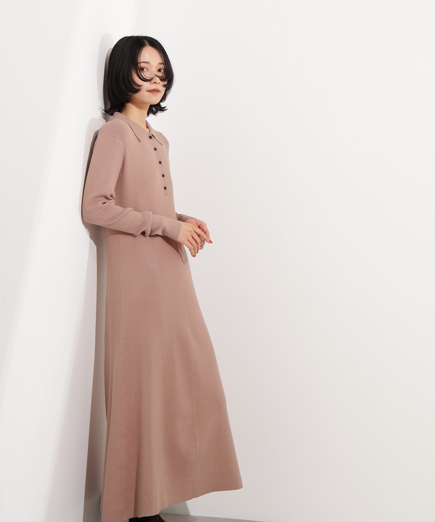 【エヌ ナチュラルビューティーベーシック/N.Natural Beauty basic】の襟付きニットワンピース インテリア・キッズ・メンズ・レディースファッション・服の通販 founy(ファニー) 　ファッション　Fashion　レディースファッション　Fashion for Women　ワンピース　Dresses　ニットワンピース　Knit Dresses　カフス　Cuff Design　トレンド　Trend, Trending Now　フィット　Fit, Slim Fit　ベーシック　Basic, Essential　ベージュ|ID: prp329100004640682 ipo3291000000033458563