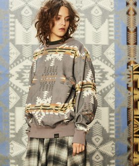 【コンバーストウキョウ/CONVERSE TOKYO】の【PENDLETON】ALLOVER PRINT SWEAT 人気、トレンドファッション・服の通販 founy(ファニー) ファッション Fashion レディースファッション Fashion for Women トップス・カットソー Cut & Sew Tops レディースパーカー・カジュアルフーディー Casual Hoodies & Sweatshirts スウェット・クルーネックトップス Sweatshirts & Crewnecks / Relaxed Fit Sweat Tops グラフィック Graphic, Graphic Design スウェット / スエット Sweatshirt, Sweatwear プリント Print, Printed Pattern ルーズ Loose, Oversized A/W・秋冬 Autumn/Winter |ID:prp329100004640780