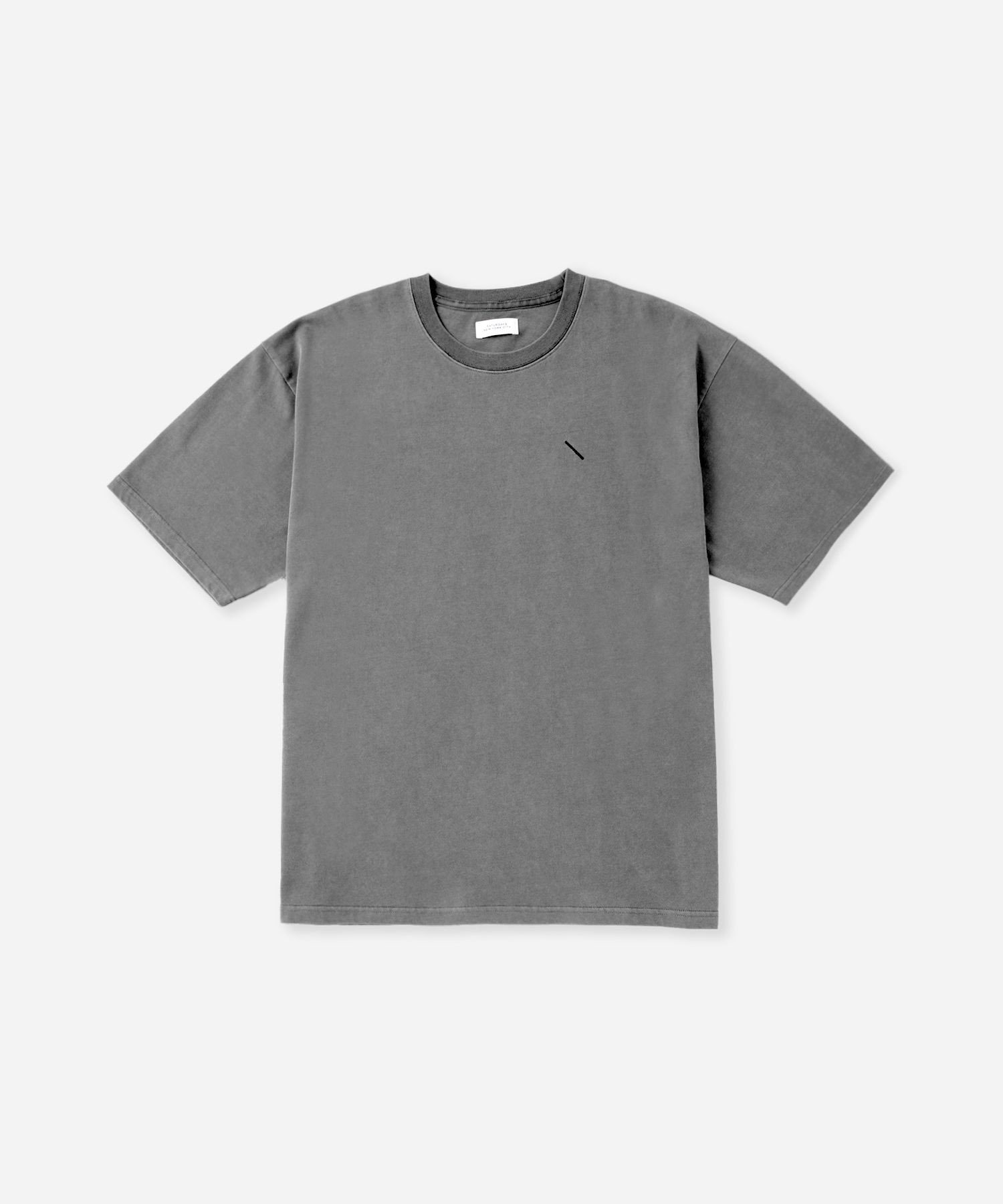 【サタデイズ ニューヨークシティ/SATURDAYS NYC】のPigment Dyed Back Printed SS T-Shirt インテリア・キッズ・メンズ・レディースファッション・服の通販 founy(ファニー) 　ファッション　Fashion　レディースファッション　Fashion for Women　トップス・カットソー　Cut & Sew Tops　シャツ・ブラウス・オフィスカジュアル　Elegant Blouses & Button-Ups　ロングTシャツ・Tシャツ　Longline T-Shirts & Tees　グラフィック　Graphic, Graphic Design　フィット　Fit, Slim Fit　フロント　Front, Front Design　プリント　Print, Printed Pattern　リラックス　Relax, Relaxed Fit　半袖　Short Sleeve, Half Sleeve　チャコール(06)|ID: prp329100004640848 ipo3291000000033637275
