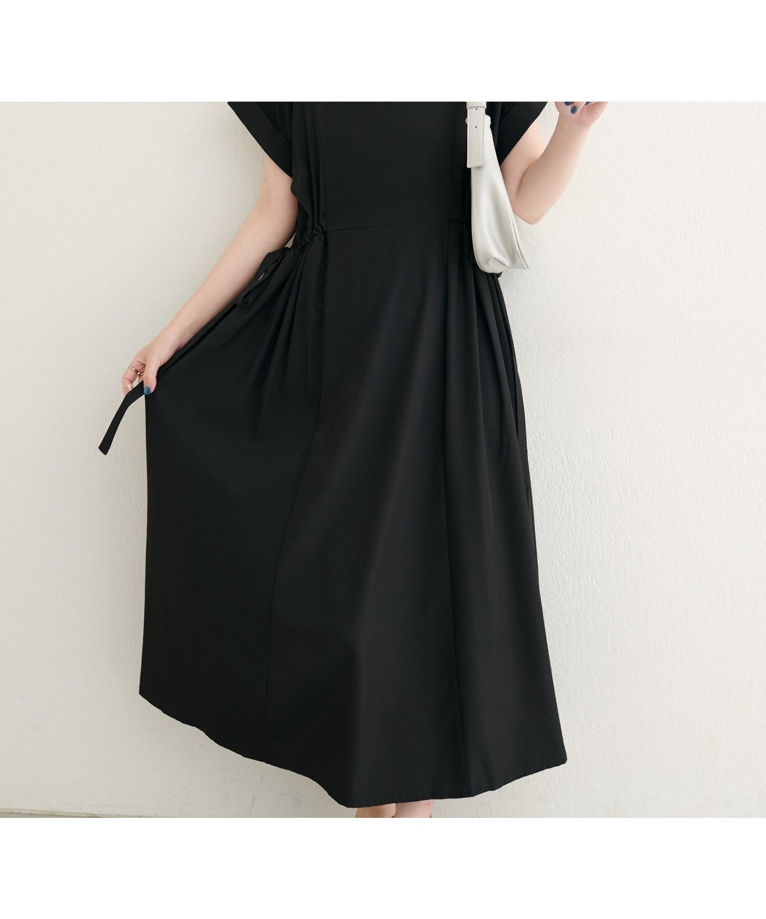【ナチュラルクチュール/natural couture】の【WEB限定】サイドドロストワンピース インテリア・キッズ・メンズ・レディースファッション・服の通販 founy(ファニー) 　ファッション　Fashion　レディースファッション　Fashion for Women　ワンピース　Dresses　アクセサリー　Fashion Accessories　カーディガン　Cardigan, Knitwear　シンプル　Simple, Minimal　ジャケット　Jacket, Outerwear　スニーカー　Sneakers, Trainers　タンク　Tank Top, Sleeveless Top　ダウン　Down, Puffer　ポケット　Pocket, Pocket Detail　リラックス　Relax, Relaxed Fit　おすすめ　Recommended / Our Picks　エレガント 上品　Elegant　2025年　2025　2025-2026秋冬・A/W　Autumn/Winter 2025–26 AW25–26　ブラック|ID: prp329100004641201 ipo3291000000033611162