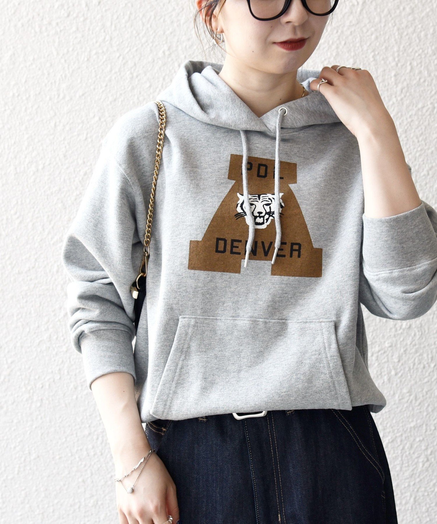 【シップス フォー ウィメン/SHIPS】の【SHIPS any別注】THE KNiTS 洗濯機可能 ロゴプリント フーディー パーカー 人気、トレンドファッション・服の通販 founy(ファニー) 　ファッション　Fashion　レディースファッション　Fashion for Women　トップス・カットソー　Cut & Sew Tops　ニット　Knit Tops & Sweaters　レディースパーカー・カジュアルフーディー　Casual Hoodies & Sweatshirts　イラスト　Illustration　今季　This Season, Current Season　ジャケット　Jacket, Outerwear　定番　Standard, Basic Item　バランス　Balance, Style Balance　パーカー　Hoodie, Parka　プリント　Print, Printed Pattern　別注　Limited Edition, Custom Order　ロング　Long, Long-Length　2026年　2026　 other-1|ID: prp329100004641214 ipo3291000000036220170