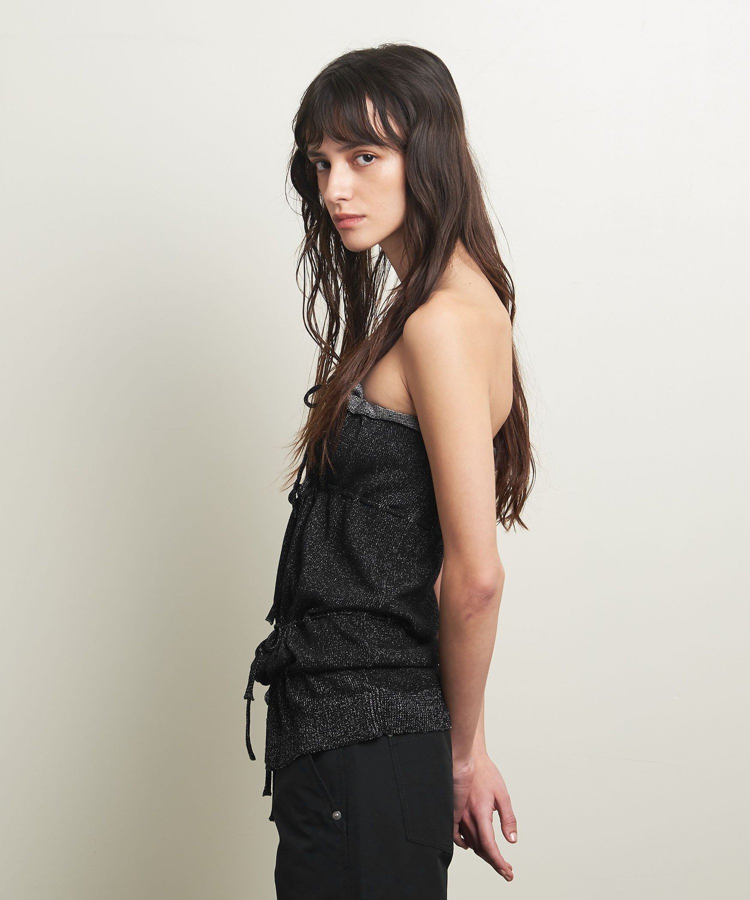 【ユナイテッドアローズ/UNITED ARROWS】のATTISESSION シャーリングトップス -2WAY- インテリア・キッズ・メンズ・レディースファッション・服の通販 founy(ファニー) 　ファッション　Fashion　レディースファッション　Fashion for Women　トップス・カットソー　Cut & Sew Tops　ギャザー　Gathered, Ruffled　コンパクト　Compact, Small Size　ストリング　String, Drawstring　タンク　Tank Top, Sleeveless Top　デニム　Denim, Jeans Material　おすすめ　Recommended / Our Picks　BLACK|ID: prp329100004641223 ipo3291000000033468396