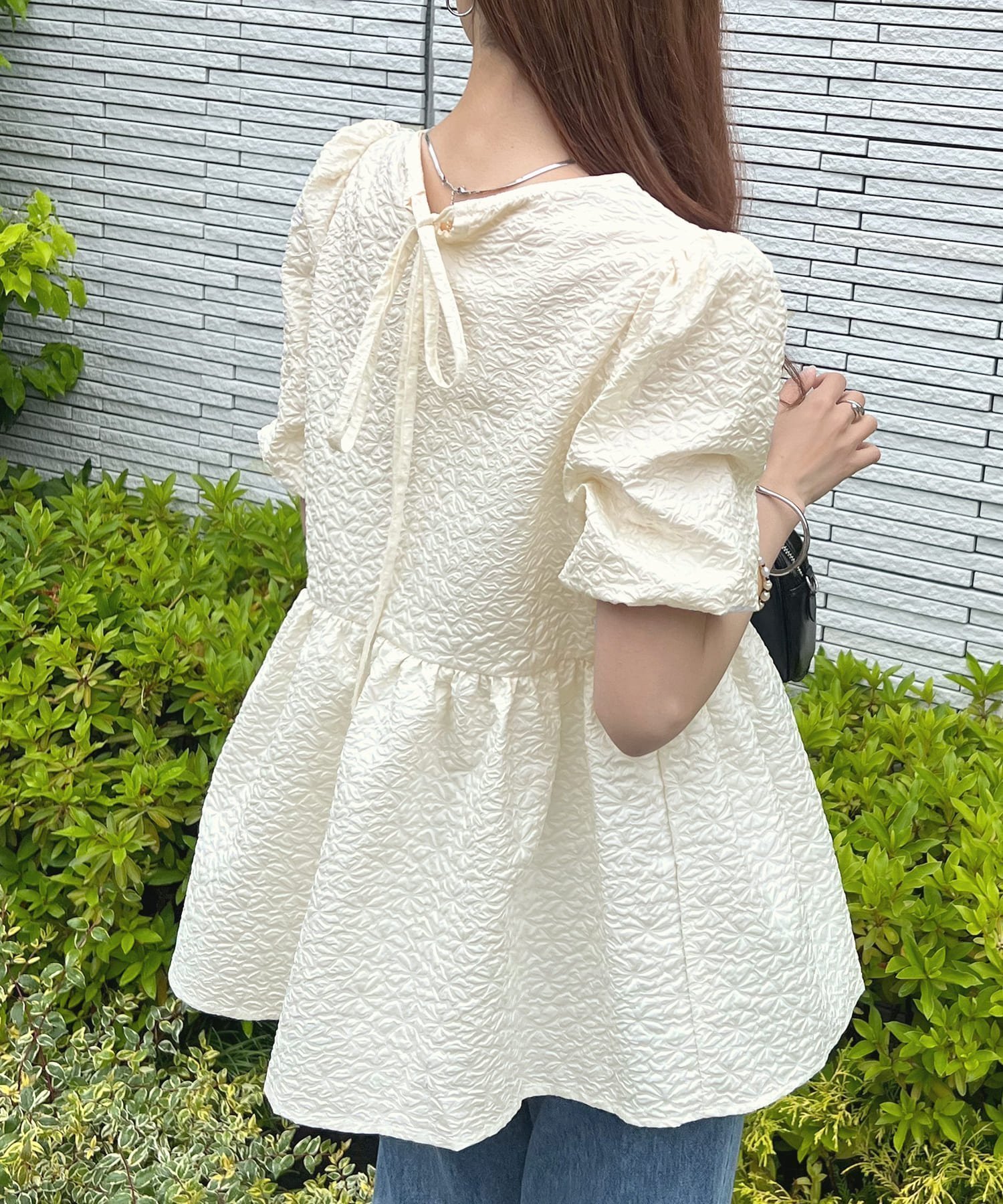 【フューティアランド/futier land】のふくれジャガードペプラムブラウス 人気、トレンドファッション・服の通販 founy(ファニー) 　ファッション　Fashion　レディースファッション　Fashion for Women　トップス・カットソー　Cut & Sew Tops　シャツ・ブラウス・オフィスカジュアル　Elegant Blouses & Button-Ups　イエロー　Yellow　スキニー　Skinny, Slim Fit　スラックス　Slacks, Dress Pants　トレンド　Trend, Trending Now　フレア　Flare, Flared　ペプラム　Peplum, Flared Hem　人気　Popular, Best Seller　今季　This Season, Current Season　切替　Switching, Contrast Panel　定番　Standard, Basic Item　 other-1|ID: prp329100004641337 ipo3291000000033608715