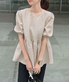 【フューティアランド/futier land】のふくれジャガードペプラムブラウス 人気、トレンドファッション・服の通販 founy(ファニー) ファッション Fashion レディースファッション Fashion for Women トップス・カットソー Cut & Sew Tops シャツ・ブラウス・オフィスカジュアル Elegant Blouses & Button-Ups イエロー Yellow スキニー Skinny, Slim Fit スラックス Slacks, Dress Pants トレンド Trend, Trending Now フレア Flare, Flared ペプラム Peplum, Flared Hem 人気 Popular, Best Seller 今季 This Season, Current Season 切替 Switching, Contrast Panel 定番 Standard, Basic Item thumbnail グレー|ID: prp329100004641337 ipo3291000000033608724