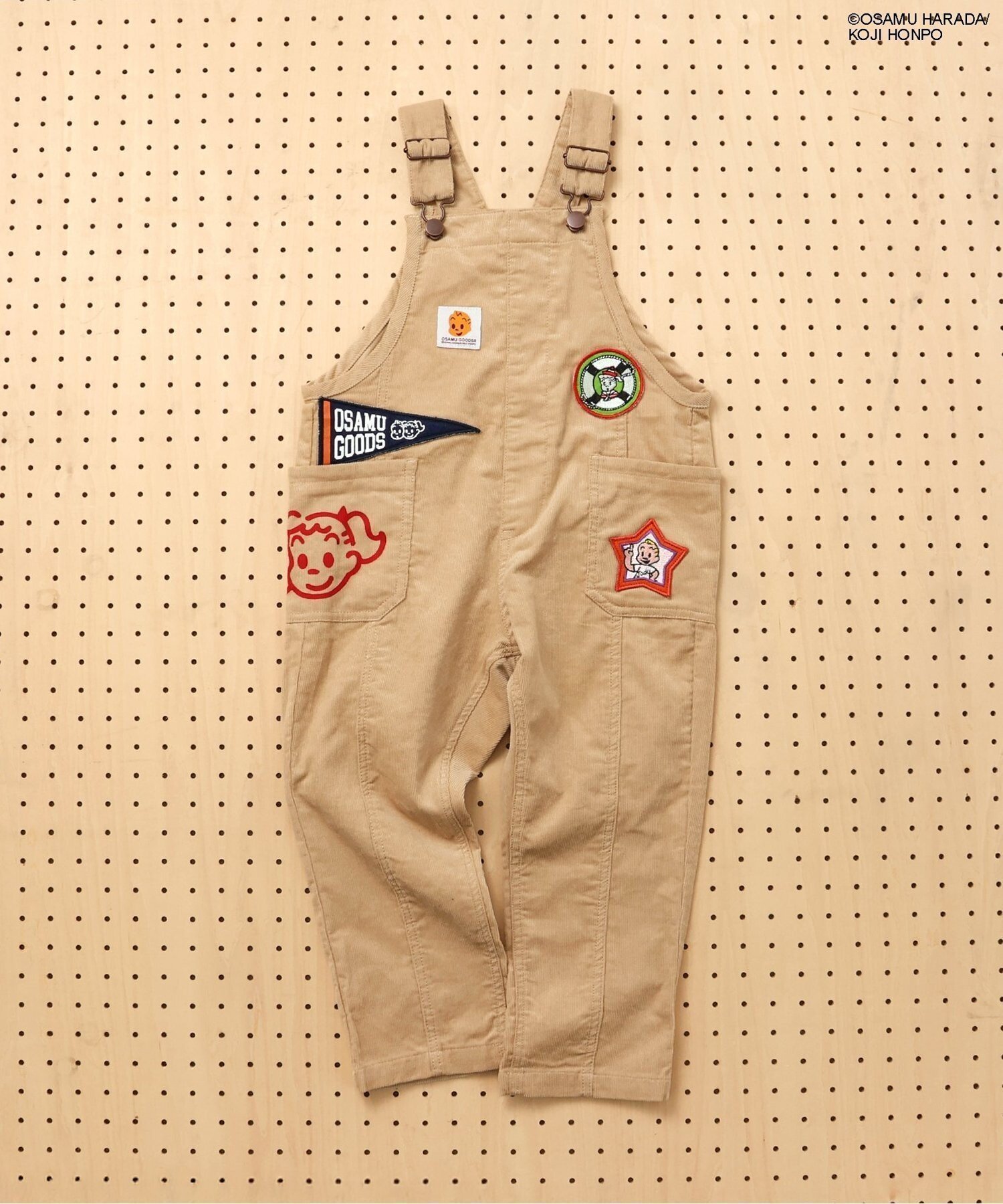 【エフオー オンラインストア/F.O.Online Store / KIDS】の【OSAMU GOODSコラボ】 サロペット インテリア・キッズ・メンズ・レディースファッション・服の通販 founy(ファニー) 　ファッション　Fashion　キッズファッション　Fashion for Kids　コラボ　Collaboration, Collab　サロペット　Overalls, Salopette　ショルダー　Shoulder, Shoulder Strap　トレーナー　Sweatshirt, Trainer　プリント　Print, Printed Pattern　ポケット　Pocket, Pocket Detail　ベージュ|ID: prp329100004641374 ipo3291000000033470684
