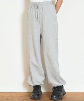 【ナルミヤ オンライン/NARUMIYA ONELINE / KIDS】の【ベーシック】【GOODPRICE】【綿100%】スウェットジョーガーパンツ 人気、トレンドファッション・服の通販 founy(ファニー) ファッション Fashion キッズファッション Fashion for Kids ボトムス Bottoms おすすめ Recommended / Our Picks お家時間・ステイホーム Stay Home / At Home シンプル Simple, Minimal ベーシック Basic, Essential ポケット Pocket, Pocket Detail ワンポイント One Point, Statement Accent 夏 Summer 春 Spring S/S・春夏 SS, Spring/Summer, Warm Season |ID:prp329100004641392