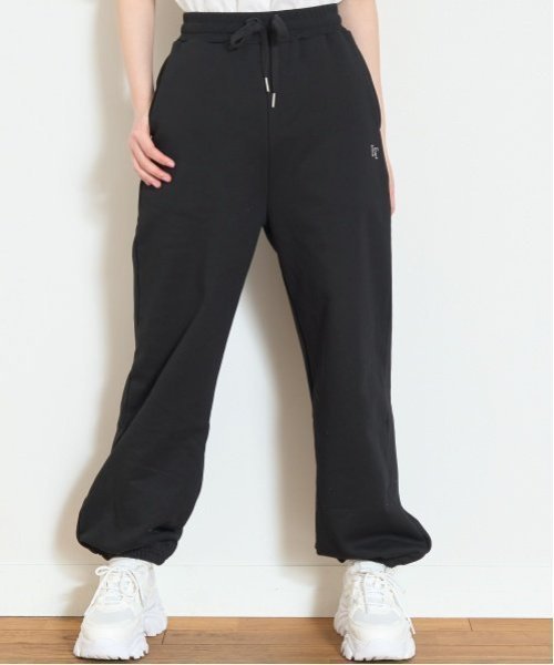 【ナルミヤ オンライン/NARUMIYA ONELINE / KIDS】の【ベーシック】【GOODPRICE】【綿100%】スウェットジョーガーパンツ インテリア・キッズ・メンズ・レディースファッション・服の通販 founy(ファニー) 　ファッション　Fashion　キッズファッション　Fashion for Kids　ボトムス　Bottoms　おすすめ　Recommended / Our Picks　お家時間・ステイホーム　Stay Home / At Home　シンプル　Simple, Minimal　ベーシック　Basic, Essential　ポケット　Pocket, Pocket Detail　ワンポイント　One Point, Statement Accent　夏　Summer　春　Spring　S/S・春夏　SS, Spring/Summer, Warm Season　黒|ID: prp329100004641392 ipo3291000000033470878