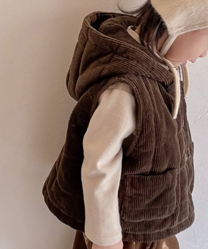 【アイモハ/aimoha / KIDS】の【aimoha-KIDS-】コーディロイ中綿ノースリーブジャケット インテリア・キッズ・メンズ・レディースファッション・服の通販 founy(ファニー) https://founy.com/ ファッション Fashion キッズファッション Fashion for Kids アウター Coat Outerwear /Kids ジャケット Jacket, Outerwear ノースリーブ Sleeveless, No-Sleeve |ID: prp329100004641396 ipo3291000000033470904