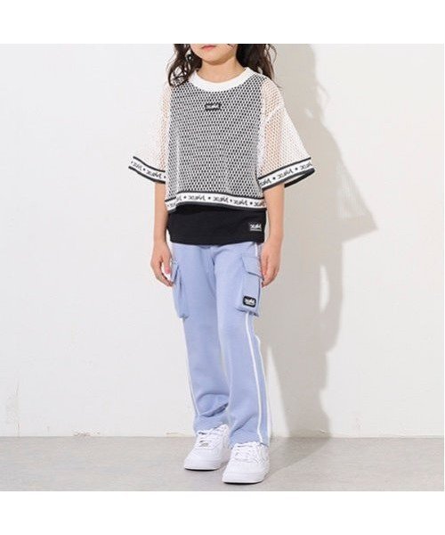【ナルミヤ オンライン/NARUMIYA ONELINE / KIDS】のサイドラインカーゴフレアパンツ インテリア・キッズ・メンズ・レディースファッション・服の通販 founy(ファニー) https://founy.com/ ファッション Fashion キッズファッション Fashion for Kids ボトムス Bottoms おすすめ Recommended / Our Picks スポーティ Sporty, Casual Athletic フレア Flare, Flared プリント Print, Printed Pattern ポケット Pocket, Pocket Detail 再入荷 Restock / Back in Stock 夏 Summer 春 Spring S/S・春夏 SS, Spring/Summer, Warm Season |ID: prp329100004641404 ipo3291000000033471003