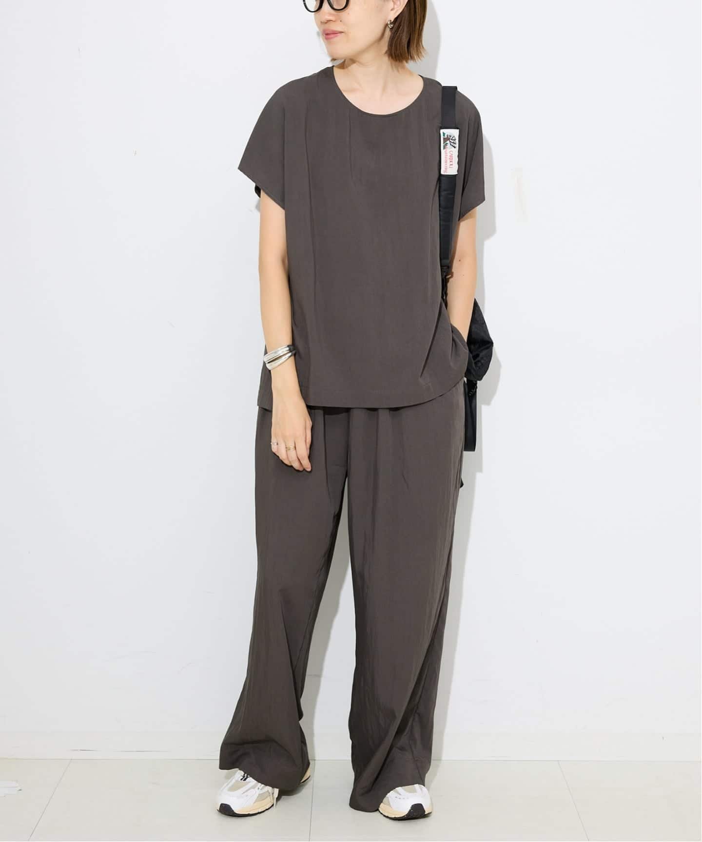 【スローブ イエナ/SLOBE IENA】の《2枚セット》ブラウス*パンツセットアップ インテリア・キッズ・メンズ・レディースファッション・服の通販 founy(ファニー) 　ファッション　Fashion　レディースファッション　Fashion for Women　セットアップ　Matching Sets　レディースパンツ・ボトムス　Pants & Trousers / Bottoms　2025年　2025　2025-2026秋冬・A/W　Autumn/Winter 2025–26 AW25–26　おすすめ　Recommended / Our Picks　シンプル　Simple, Minimal　セットアップ　Set-Up, Coordinated Outfit　ダウン　Down, Puffer　デニム　Denim, Jeans Material　バランス　Balance, Style Balance　ミュール　Mule, Backless Shoes　エレガント 上品　Elegant　グレー|ID: prp329100004641418 ipo3291000000033471271