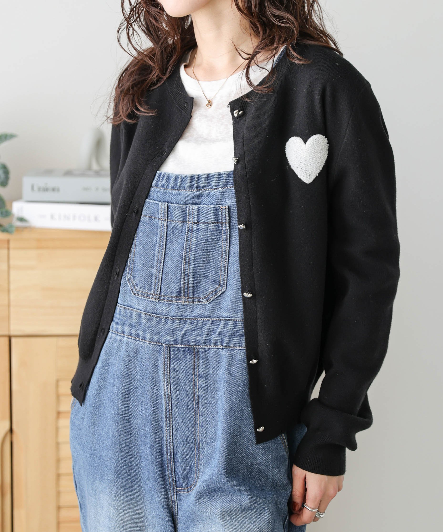 【ラジュール/Lajour】のハートニットカーディガン インテリア・キッズ・メンズ・レディースファッション・服の通販 founy(ファニー) 　ファッション　Fashion　レディースファッション　Fashion for Women　トップス・カットソー　Cut & Sew Tops　ニット　Knit Tops & Sweaters　カーディガン・羽織り　Layered Style Cardigans　カーディガン　Cardigan, Knitwear　シルバー　Silver, Metallic Silver　デニム　Denim, Jeans Material　フェミニン　Feminine, Girly　ロング　Long, Long-Length　夏　Summer　春　Spring　ブラック|ID: prp329100004641517 ipo3291000000033506839