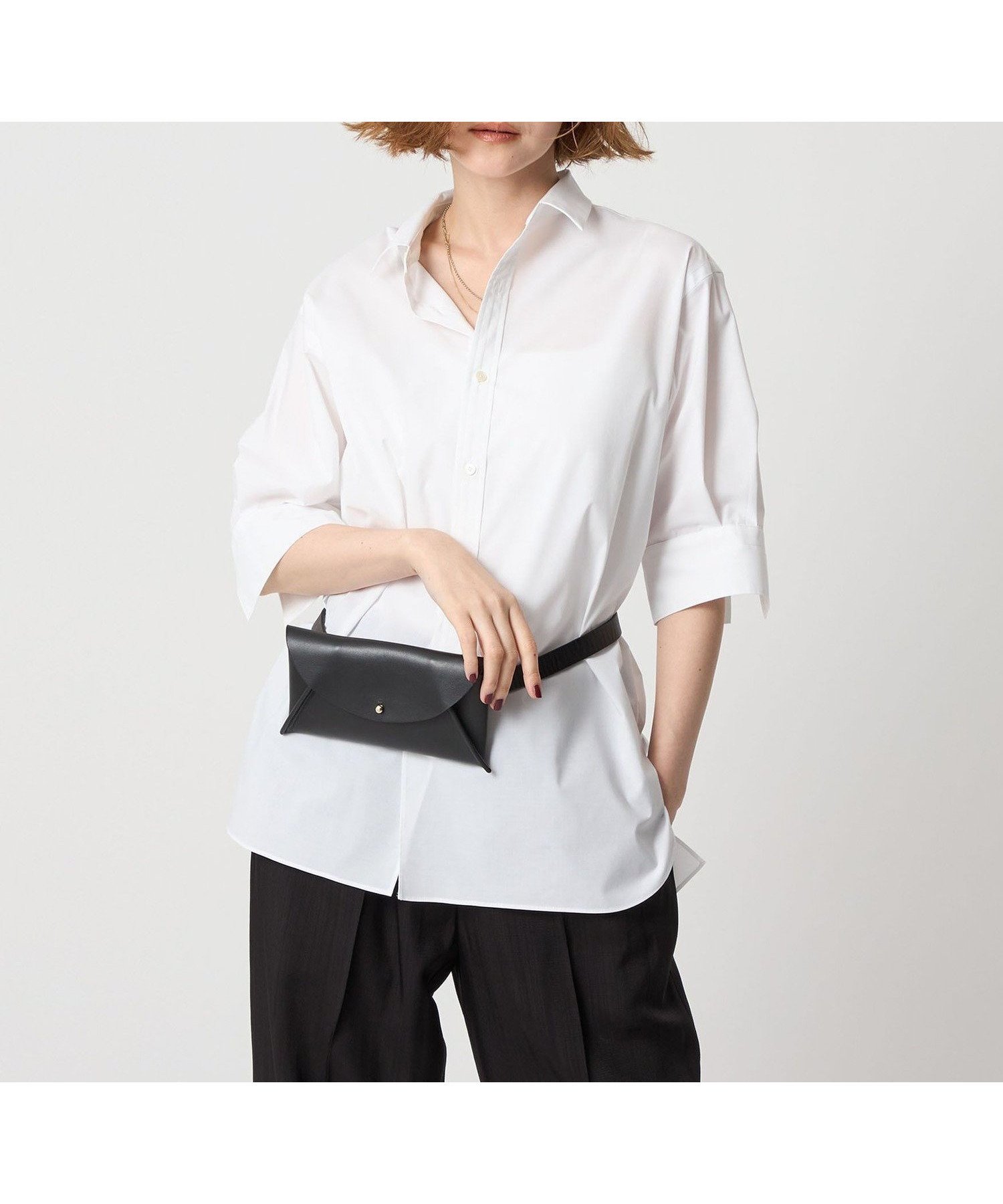 【ユナイテッドアローズ/UNITED ARROWS】のconte レギュラーカラー ショートスリーブシャツ インテリア・キッズ・メンズ・レディースファッション・服の通販 founy(ファニー) 　ファッション　Fashion　レディースファッション　Fashion for Women　トップス・カットソー　Cut & Sew Tops　シャツ・ブラウス・オフィスカジュアル　Elegant Blouses & Button-Ups　カフス　Cuff Design　スリット　Slit, Slit Detail　デニム　Denim, Jeans Material　ベーシック　Basic, Essential　レギュラー　Regular, Standard Fit　夏　Summer　WHITE|ID: prp329100004641825 ipo3291000000033476618