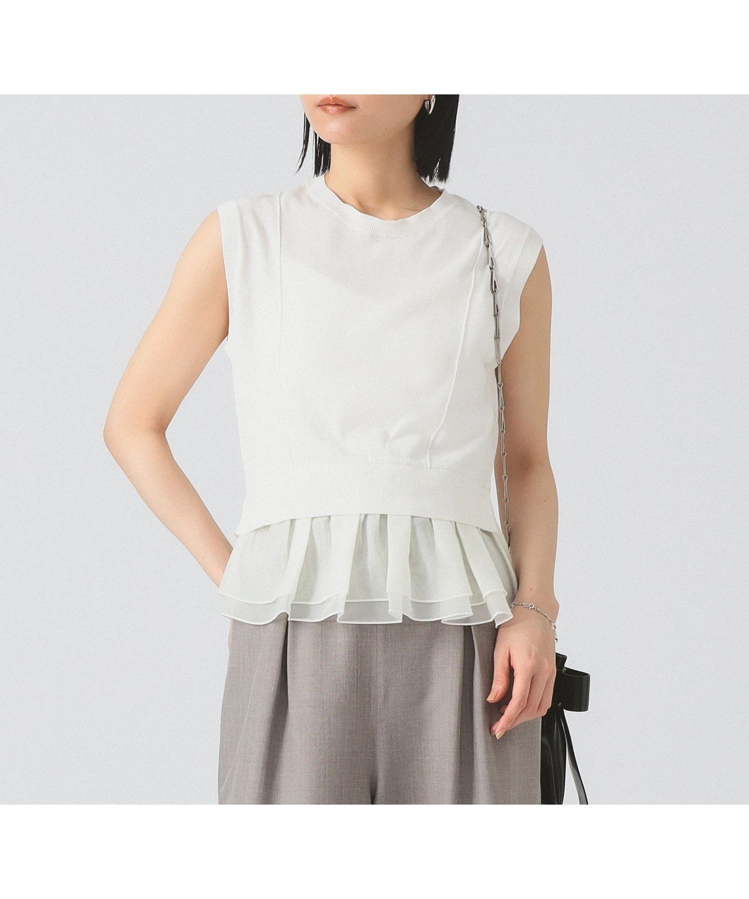 【ビームス ウイメン/BEAMS】のシアー ペプラム クルーネック ノースリーブ ニット 人気、トレンドファッション・服の通販 founy(ファニー) 　ファッション　Fashion　レディースファッション　Fashion for Women　トップス・カットソー　Cut & Sew Tops　ニット　Knit Tops & Sweaters　キャミソール&ノースリーブ　Camisoles & Sleeveless Tops　インナー　Innerwear　コンパクト　Compact, Small Size　シアー　Sheer, See-Through　ダウン　Down, Puffer　ドッキング　Docking, Mixed Material　ノースリーブ　Sleeveless, No-Sleeve　長袖　Long Sleeve, Full Sleeve　フェミニン　Feminine, Girly　フリル　Frill, Ruffle　ベスト　Vest, Waistcoat　ペプラム　Peplum, Flared Hem　半袖　Short Sleeve, Half Sleeve　羽織　Haori, Light Jacket　 other-1|ID: prp329100004641837 ipo3291000000033476904