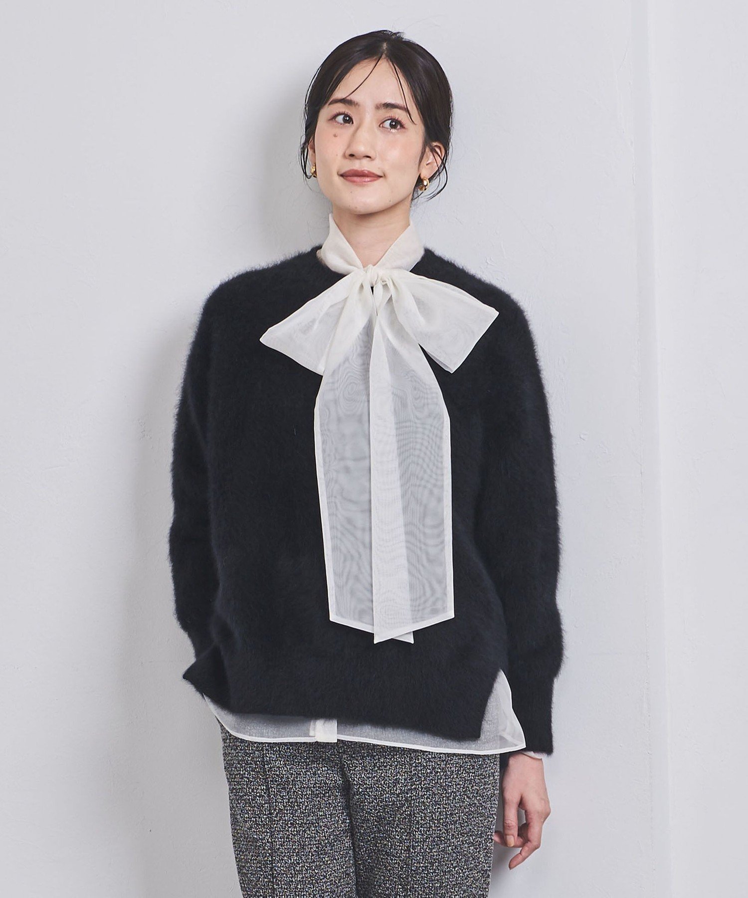【ユナイテッドアローズ/UNITED ARROWS】のフォックス カシミヤ クルーネックニット 23FW インテリア・キッズ・メンズ・レディースファッション・服の通販 founy(ファニー) 　ファッション　Fashion　レディースファッション　Fashion for Women　トップス・カットソー　Cut & Sew Tops　ニット　Knit Tops & Sweaters　シンプル　Simple, Minimal　スリット　Slit, Slit Detail　フォックス　Fox, Fox Fur　フレア　Flare, Flared　ボックス　Boxy, Box Shape　ワイド　Wide, Wide Fit　おすすめ　Recommended / Our Picks　BLACK|ID: prp329100004641860 ipo3291000000033508202