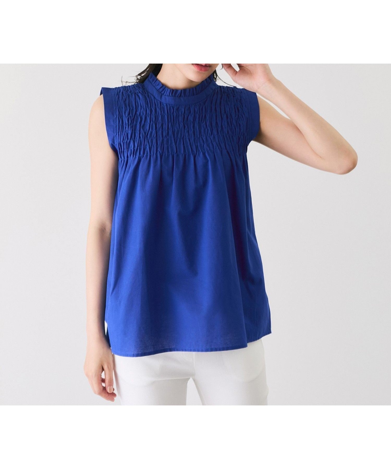 【ジャイロ/JAYRO】のギャザーノースリーブブラウス インテリア・キッズ・メンズ・レディースファッション・服の通販 founy(ファニー) 　ファッション　Fashion　レディースファッション　Fashion for Women　トップス・カットソー　Cut & Sew Tops　キャミソール&ノースリーブ　Camisoles & Sleeveless Tops　シャツ・ブラウス・オフィスカジュアル　Elegant Blouses & Button-Ups　エレガント 上品　Elegant　春　Spring　サテン　Satin, Glossy Fabric　サンダル　Sandals, Summer Shoes　シャーリング　Shirring, Ruched　シューズ　Shoes, Footwear　シンプル　Simple, Minimal　デニム　Denim, Jeans Material　フィット　Fit, Slim Fit　フラット　Flat, Flat Shoes　フリル　Frill, Ruffle　ポケット　Pocket, Pocket Detail　S/S・春夏　SS, Spring/Summer, Warm Season　夏　Summer　ブルー(44)|ID: prp329100004642094 ipo3291000000033550204