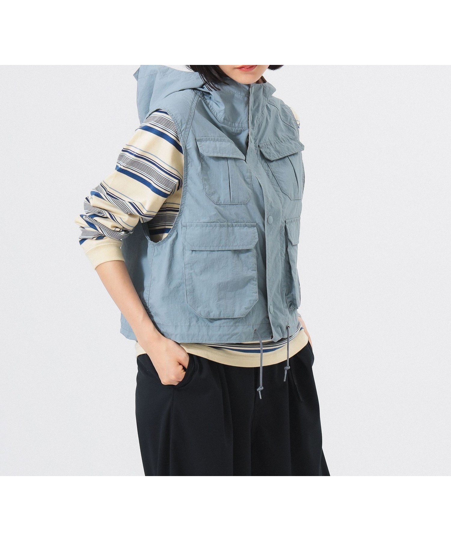 【ビームス ウイメン/BEAMS】のマウンテン パーカー ベスト インテリア・キッズ・メンズ・レディースファッション・服の通販 founy(ファニー) 　ファッション　Fashion　レディースファッション　Fashion for Women　アウター　Coat / Outerwear Collection　トップス・カットソー　Cut & Sew Tops　レディースパーカー・カジュアルフーディー　Casual Hoodies & Sweatshirts　ベスト&ジレ / 重ね着スタイル　Vests & Gilets　アウトドア　Outdoor Clothing　カットソー　Cut and Sewn Top　軽量　Lightweight, Ultra Light　スウェット / スエット　Sweatshirt, Sweatwear　タフタ　Taffeta, Structured Fabric　トレンド　Trend, Trending Now　バランス　Balance, Style Balance　パーカー　Hoodie, Parka　ベスト　Vest, Waistcoat　ミックス　Mix, Mixed Style　SAX|ID: prp329100004642281 ipo3291000000033483386