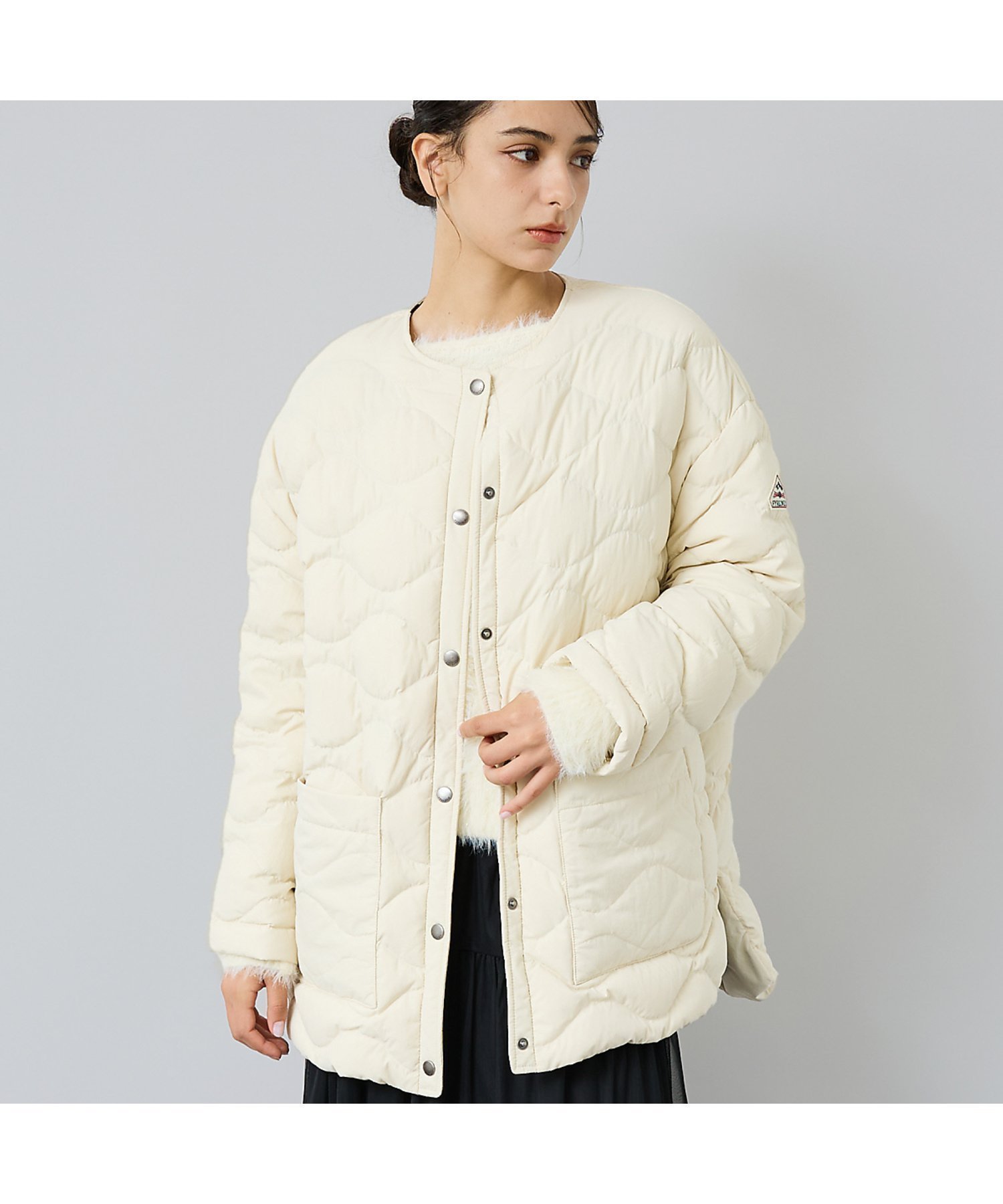 【ルージュヴィフラクレ/Rouge vif la cle】の【PYRENEX / ピレネックス】SIENNA / ダウンジャケット / HW 人気、トレンドファッション・服の通販 founy(ファニー) 　ファッション　Fashion　レディースファッション　Fashion for Women　アウター　Coat / Outerwear Collection　レディースジャケット・軽アウター　Jackets　インナー　Innerwear　エレガント 上品　Elegant　キルティング　Quilted, Quilting　ショルダー　Shoulder, Shoulder Strap　ジャケット　Jacket, Outerwear　スリット　Slit, Slit Detail　ダウン　Down, Puffer　デニム　Denim, Jeans Material　ドロップ　Drop Shoulder, Dropped Style　パッチ　Patch, Appliqué　フランス　France, French　フレア　Flare, Flared　フロント　Front, Front Design　プレミアム　Premium, High-End　ポケット　Pocket, Pocket Detail　ワイド　Wide, Wide Fit　 other-1|ID: prp329100004642486 ipo3291000000033485910