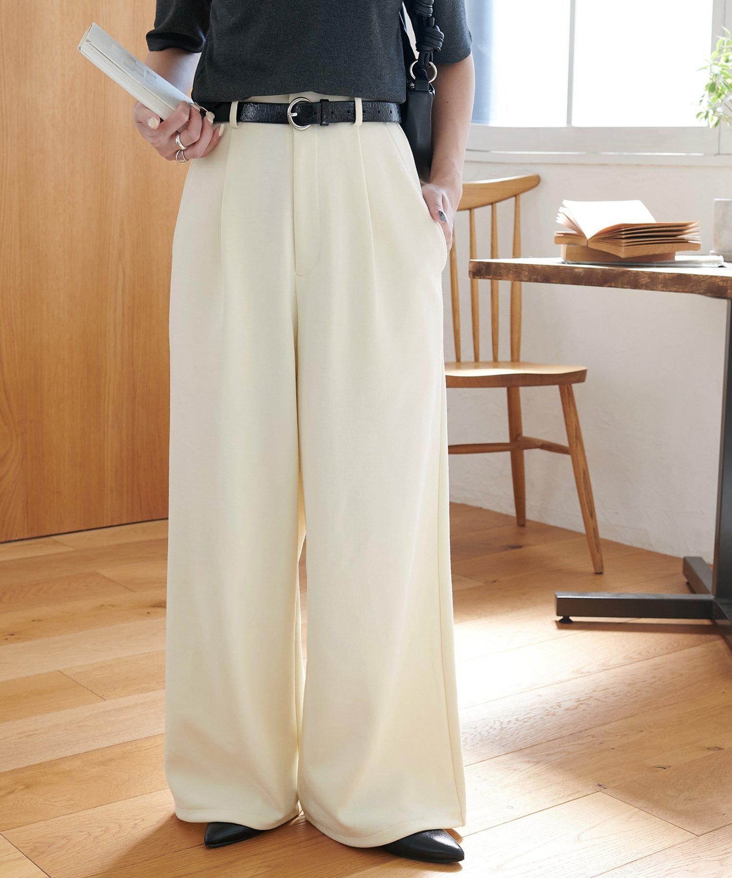 【ディスコート/Discoat】のキレイメスウェットライクパンツ インテリア・キッズ・メンズ・レディースファッション・服の通販 founy(ファニー) 　ファッション　Fashion　レディースファッション　Fashion for Women　パンツ　Pants & Trousers　スウェット / スエット　Sweatshirt, Sweatwear　スラックス　Slacks, Dress Pants　リラックス　Relax, Relaxed Fit　ループ　Loop, Loop Knit　アイボリー|ID: prp329100004642765 ipo3291000000033489556