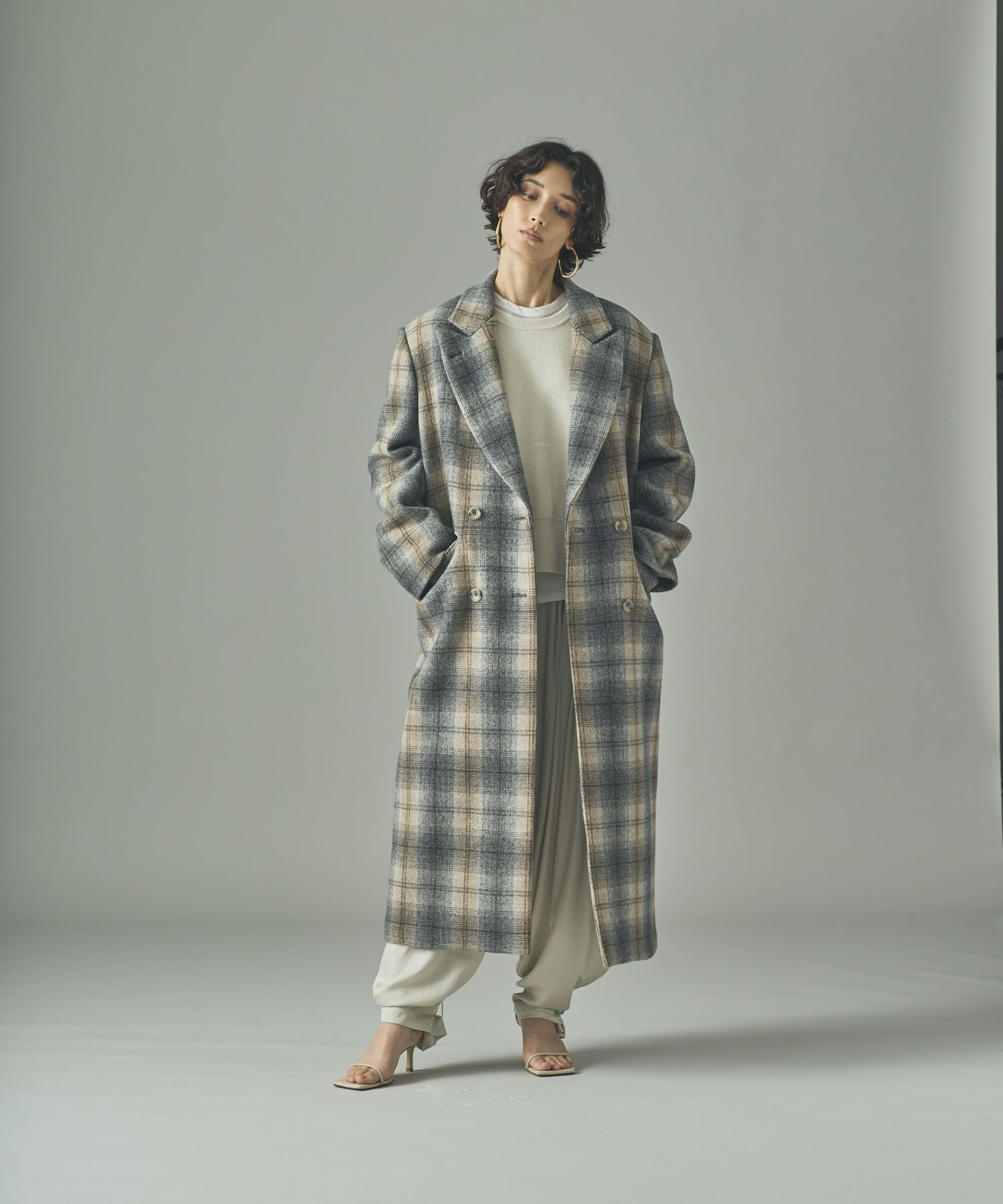 【カレンソロジー/Curensology】のチェックチェスターロングコート インテリア・キッズ・メンズ・レディースファッション・服の通販 founy(ファニー) 　ファッション　Fashion　レディースファッション　Fashion for Women　アウター　Coat / Outerwear Collection　コート・ロングコート・ピーコート　Long Coats, Peacoats & More　イタリア　Italy　エレガント 上品　Elegant　ダブル　Double, Double-Breasted　チェック　Check, Plaid, Tartan　ロング　Long, Long-Length　グレー|ID: prp329100004642772 ipo3291000000033489617