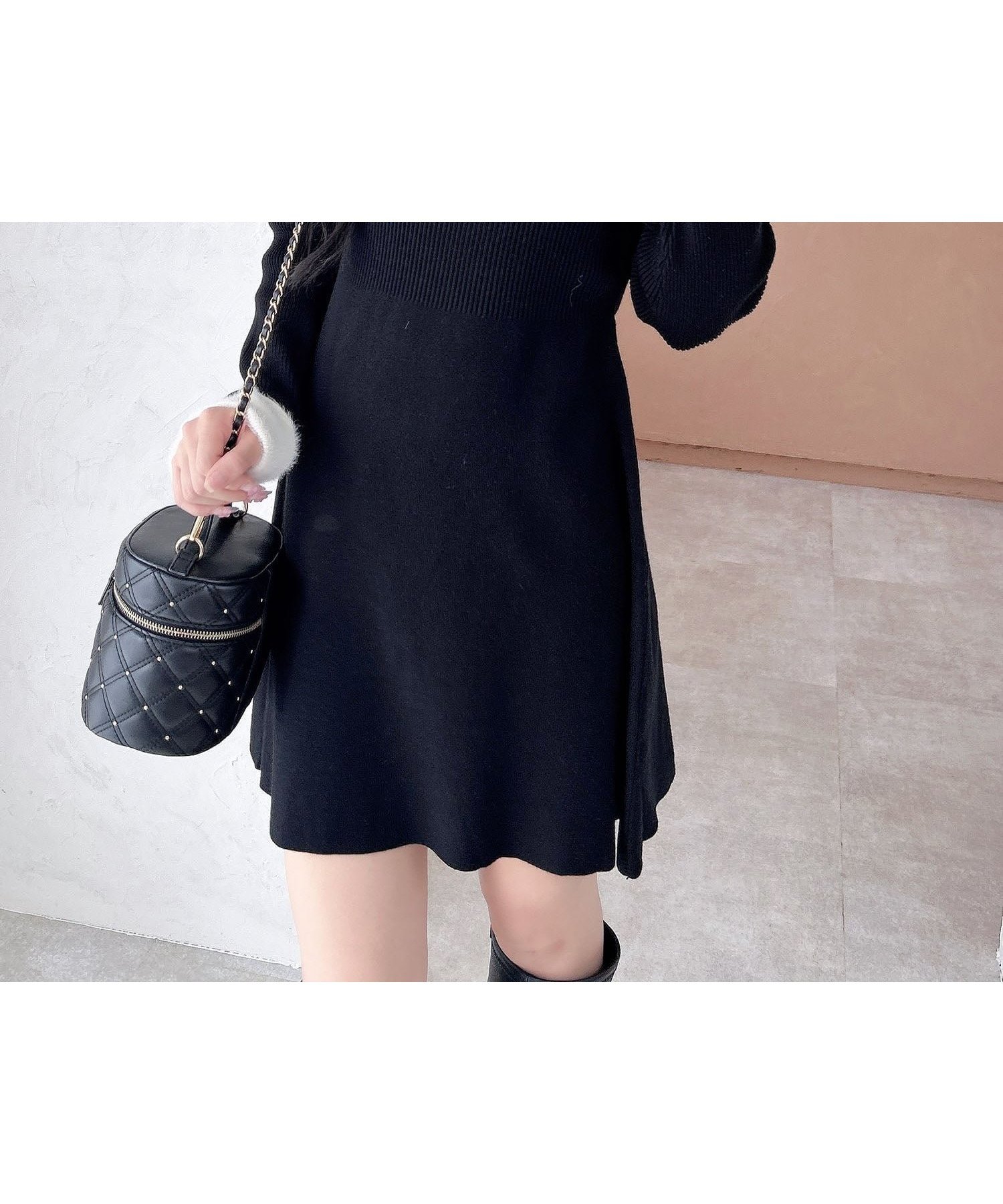 【イング/INGNI】のINGNI/12G PBTリブ衿フェザーニットOP インテリア・キッズ・メンズ・レディースファッション・服の通販 founy(ファニー) 　ファッション　Fashion　レディースファッション　Fashion for Women　トップス・カットソー　Cut & Sew Tops　ニット　Knit Tops & Sweaters　シンプル　Simple, Minimal　スマホ　Smartphone, Mobile Device　フィット　Fit, Slim Fit　フェザー　Feather, Feather Detail　フレア　Flare, Flared　おすすめ　Recommended / Our Picks　エレガント 上品　Elegant　クロ/オフホワイト|ID: prp329100004642834 ipo3291000000033610434