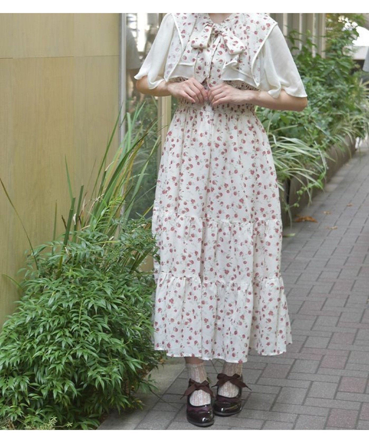【アクシーズファム/axes femme】の小花柄ブラウス*ワンピースセット 人気、トレンドファッション・服の通販 founy(ファニー) 　ファッション　Fashion　レディースファッション　Fashion for Women　ワンピース　Dresses　おすすめ　Recommended / Our Picks　キャミソール　Camisole, Spaghetti Strap Top　キャミワンピース　Cami Dress, Slip Dress　シャーリング　Shirring, Ruched　ショート　Short, Short Length　フィット　Fit, Slim Fit　フリル　Frill, Ruffle　フレア　Flare, Flared　プリント　Print, Printed Pattern　ボレロ　Bolero, Short Cardigan　リボン　Ribbon, Bow　ロング　Long, Long-Length　夏　Summer　春　Spring　S/S・春夏　SS, Spring/Summer, Warm Season　秋　Autumn　 other-1|ID: prp329100004642837 ipo3291000000033490414