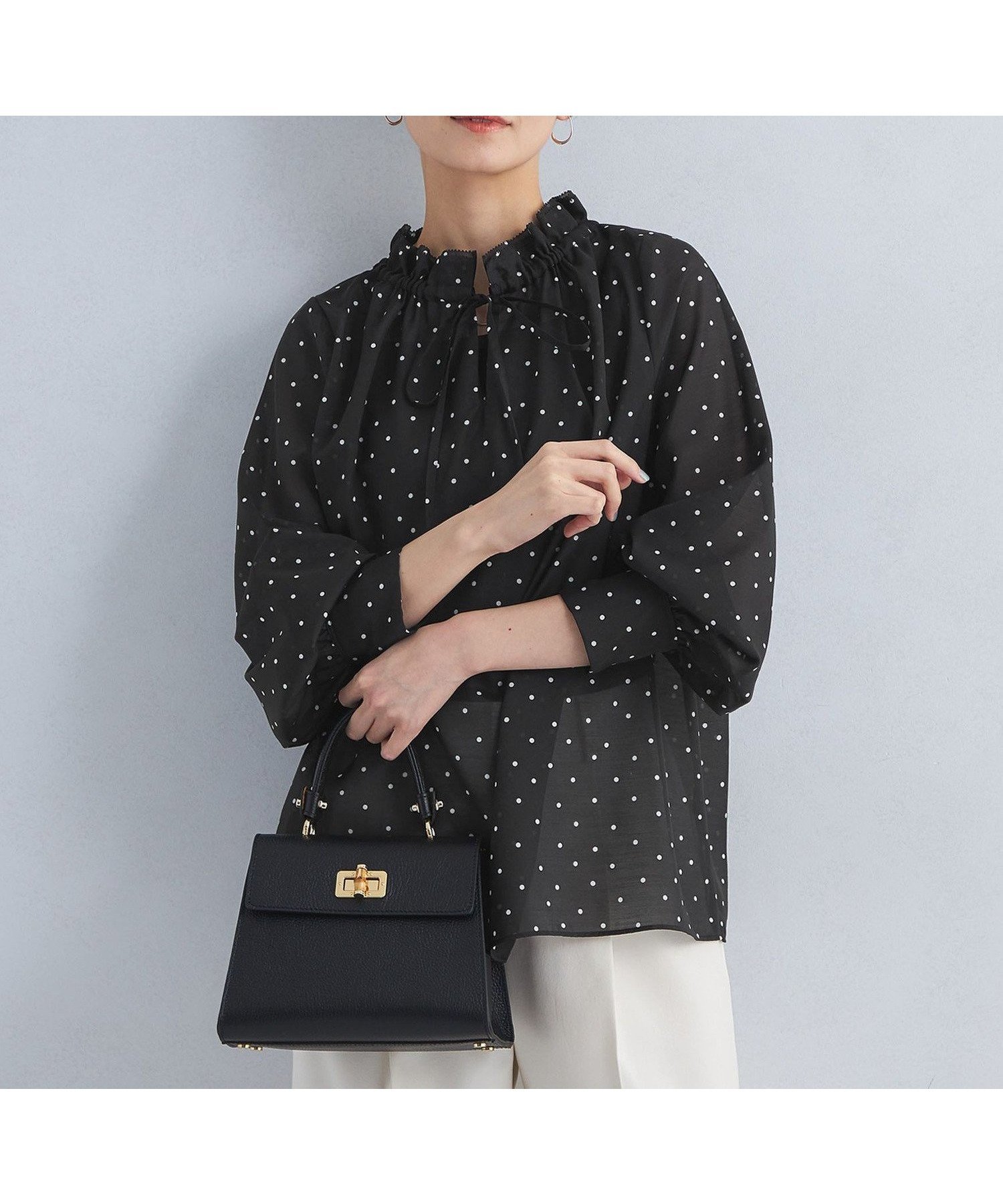 【ユナイテッドアローズ/UNITED ARROWS】のシアー ネック フリル 2WAY ブラウス インテリア・キッズ・メンズ・レディースファッション・服の通販 founy(ファニー) 　ファッション　Fashion　レディースファッション　Fashion for Women　トップス・カットソー　Cut & Sew Tops　シャツ・ブラウス・オフィスカジュアル　Elegant Blouses & Button-Ups　おすすめ　Recommended / Our Picks　インナー　Innerwear　シアー　Sheer, See-Through　ジャケット　Jacket, Outerwear　ドット　Polka Dot, Dot Pattern　フェミニン　Feminine, Girly　フリル　Frill, Ruffle　エレガント 上品　Elegant　ビジネス 仕事 通勤　Business / Work / Commuting　冬　Winter / This Winter　春　Spring　その他1|ID: prp329100004643101 ipo3291000000033493580