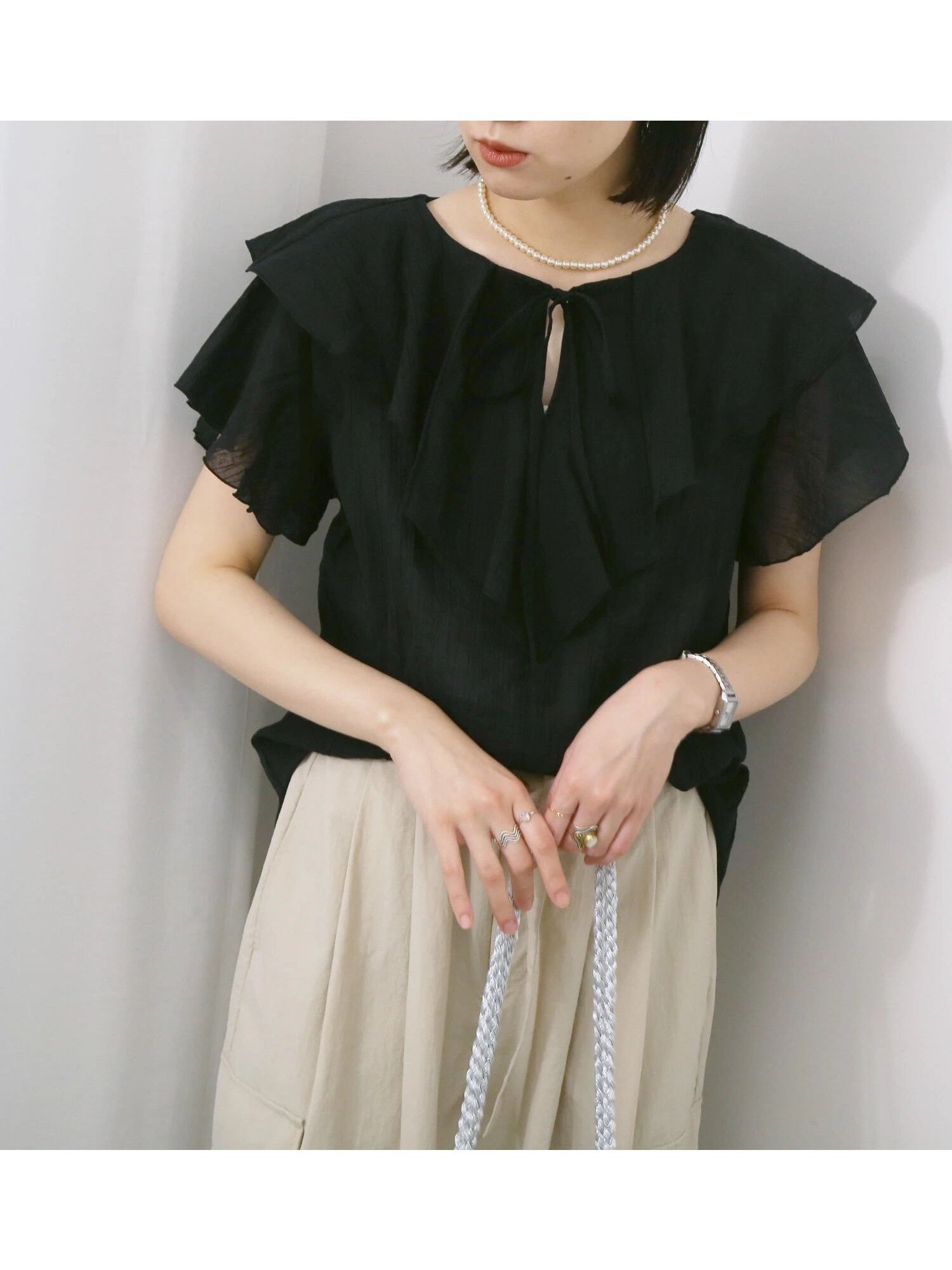 【サマンサモスモス/Samansa Mos2】の◎フリルブラウス インテリア・キッズ・メンズ・レディースファッション・服の通販 founy(ファニー) 　ファッション　Fashion　レディースファッション　Fashion for Women　トップス・カットソー　Cut & Sew Tops　シャツ・ブラウス・オフィスカジュアル　Elegant Blouses & Button-Ups　デニム　Denim, Jeans Material　フリル　Frill, Ruffle　リボン　Ribbon, Bow　ブラック|ID: prp329100004643120 ipo3291000000033493694