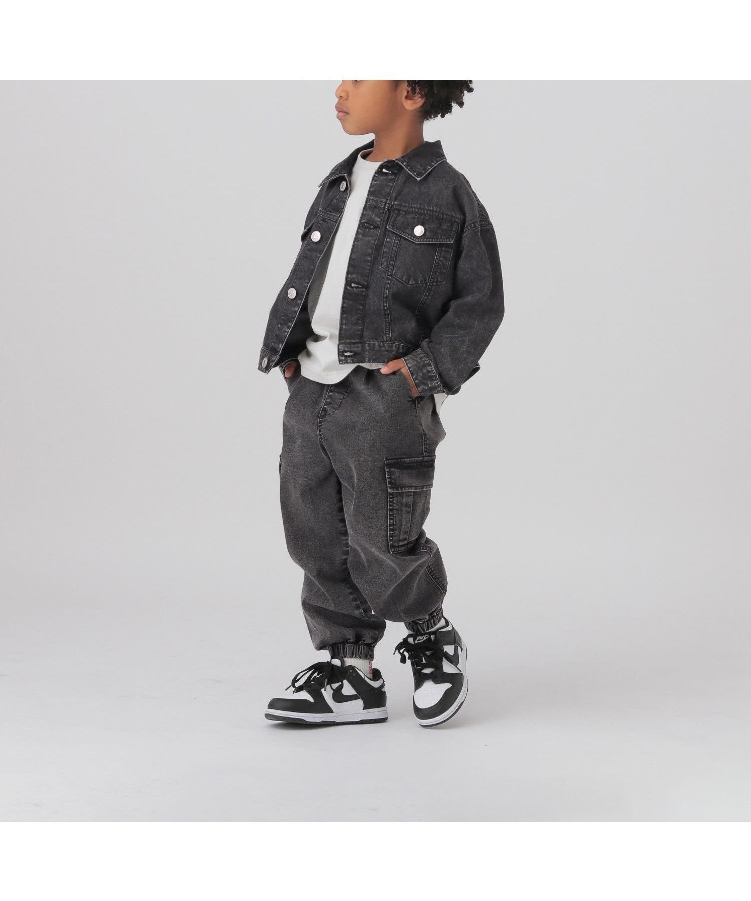 【グローバルワーク/GLOBAL WORK / KIDS】の100-120cm展開/スゴラクストレッチカーゴパンツ/234558 インテリア・キッズ・メンズ・レディースファッション・服の通販 founy(ファニー) 　ファッション　Fashion　キッズファッション　Fashion for Kids　ボトムス　Bottoms　カーゴパンツ　Cargo Pants, Utility Pants　ケミカル　Chemical, Chemical Wash　ストレッチ　Stretch, Stretchy Fabric　ダメージ　Distressed, Destroyed　デニム　Denim, Jeans Material　トレンド　Trend, Trending Now　人気　Popular, Best Seller　ポケット　Pocket, Pocket Detail　ワイド　Wide, Wide Fit　ケミカルブラックデニム10|ID: prp329100004643203 ipo3291000000033494440