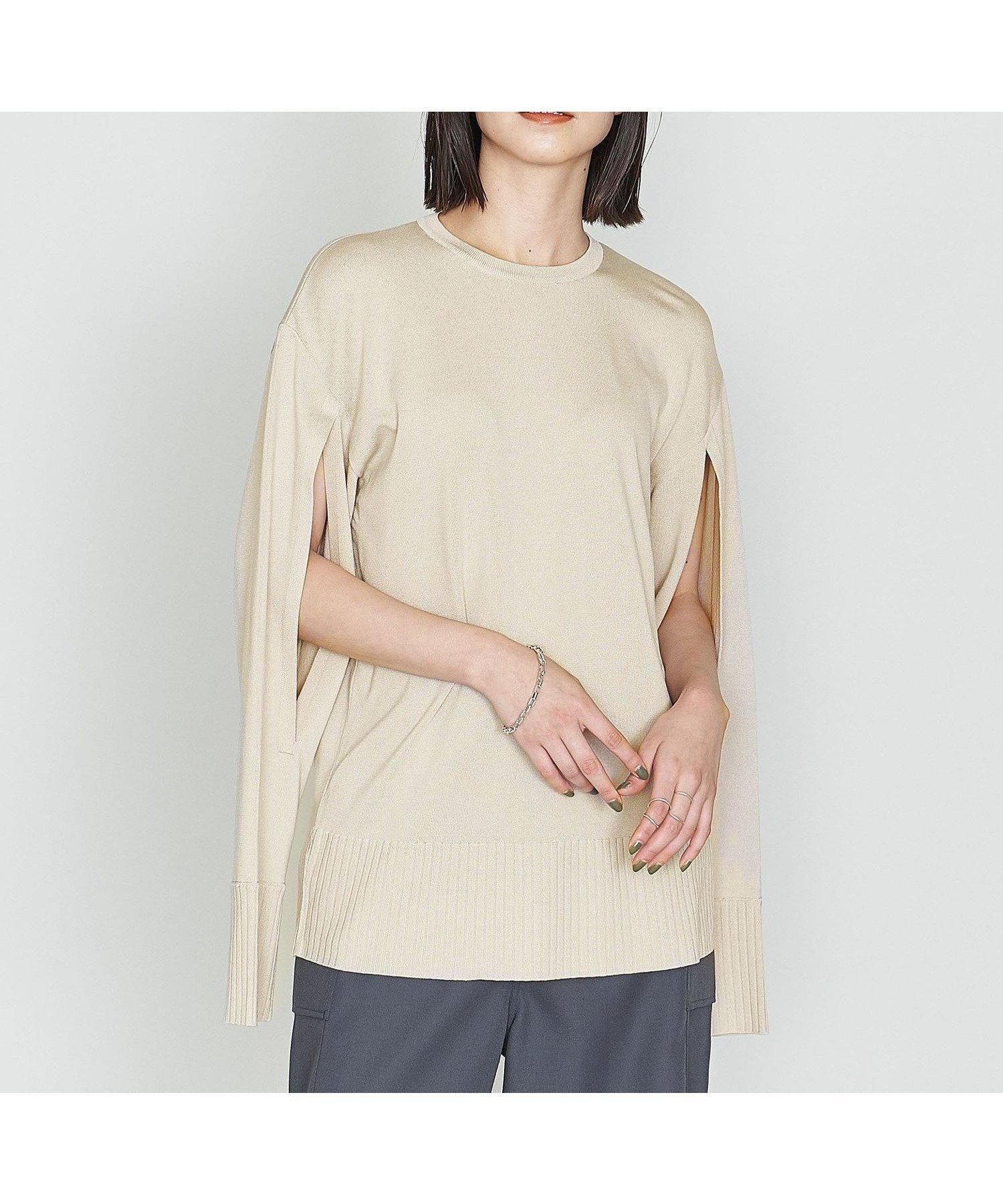 【ユナイテッドアローズ/UNITED ARROWS】のASTRAET 16G スリットスリーブ クルーネックニット インテリア・キッズ・メンズ・レディースファッション・服の通販 founy(ファニー) 　ファッション　Fashion　レディースファッション　Fashion for Women　トップス・カットソー　Cut & Sew Tops　ニット　Knit Tops & Sweaters　おすすめ　Recommended / Our Picks　キュプラ　Cupro, Eco Fabric　スリット　Slit, Slit Detail　スリーブ　Sleeve, Long Sleeve / Short Sleeve　マニッシュ　Mannish, Boyish　ミリタリー　Military, Army Style　ワイド　Wide, Wide Fit　BEIGE|ID: prp329100004643219 ipo3291000000033494623