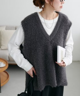 【ディスコート/Discoat】のフェザーヤーンチュニックベスト《WEB限定カラーあり》 人気、トレンドファッション・服の通販 founy(ファニー) ファッション Fashion レディースファッション Fashion for Women アウター Coat / Outerwear Collection トップス・カットソー Cut & Sew Tops ベスト&ジレ / 重ね着スタイル Vests & Gilets スリット Slit, Slit Detail フェザー Feather, Feather Detail ベスト Vest, Waistcoat 人気 Popular, Best Seller 夏 Summer 秋 Autumn |ID:prp329100004643268