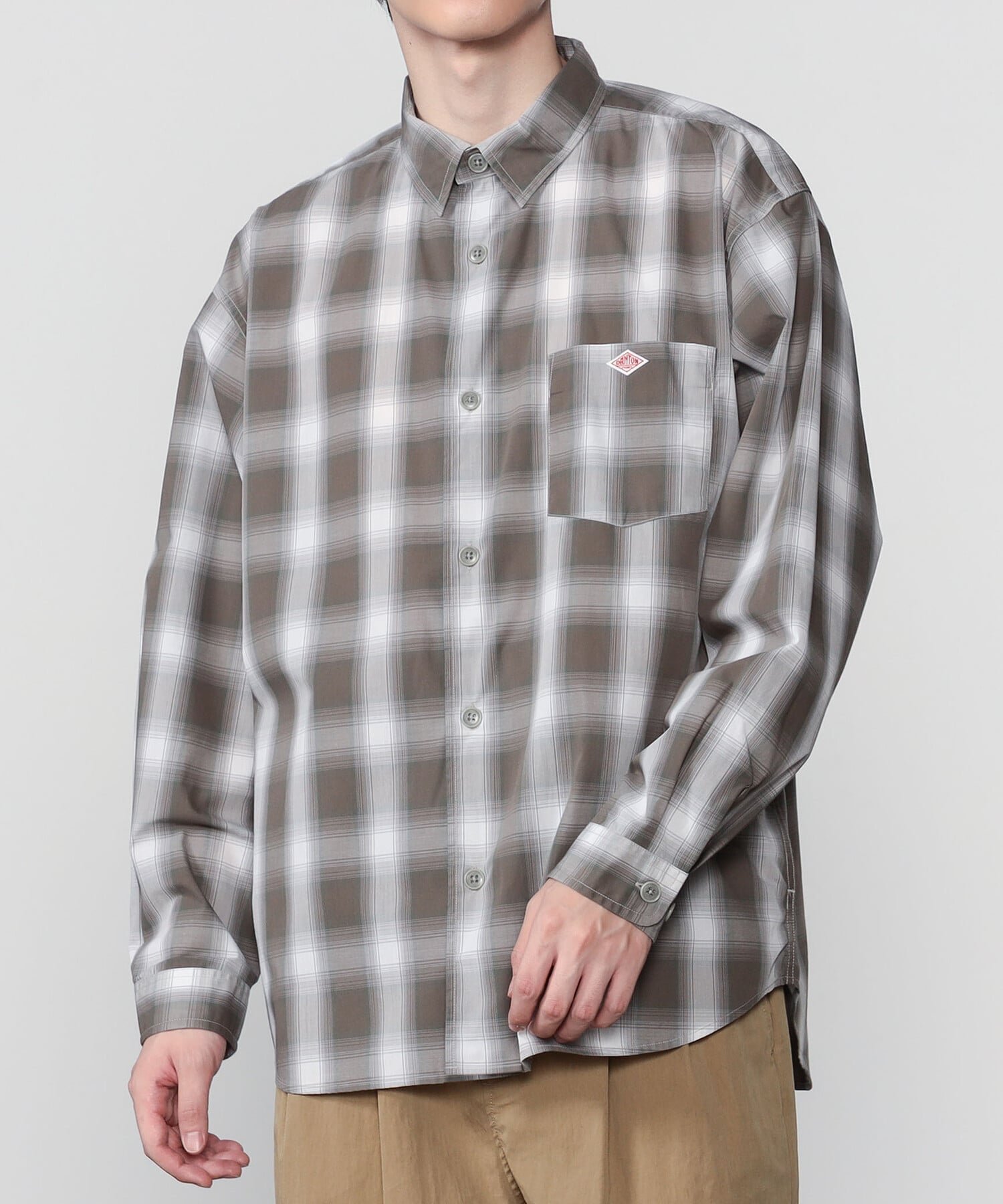 【ビショップ/Bshop / MEN】のレギュラーカラー 長袖ワークシャツ MEN インテリア・キッズ・メンズ・レディースファッション・服の通販 founy(ファニー) 　ファッション　Fashion　メンズファッション　Fashion for Men　クラシカル　Classical, Vintage-Inspired　チェック　Check, Plaid, Tartan　テクスチャー　Texture, Textured Fabric　パッチ　Patch, Appliqué　ポケット　Pocket, Pocket Detail　ラバー　Rubber, Rubber Sole　レギュラー　Regular, Standard Fit　ワイド　Wide, Wide Fit　ワーク　Workwear, Utility Style　長袖　Long Sleeve, Full Sleeve　BEIGE系1|ID: prp329100004643379 ipo3291000000033496077