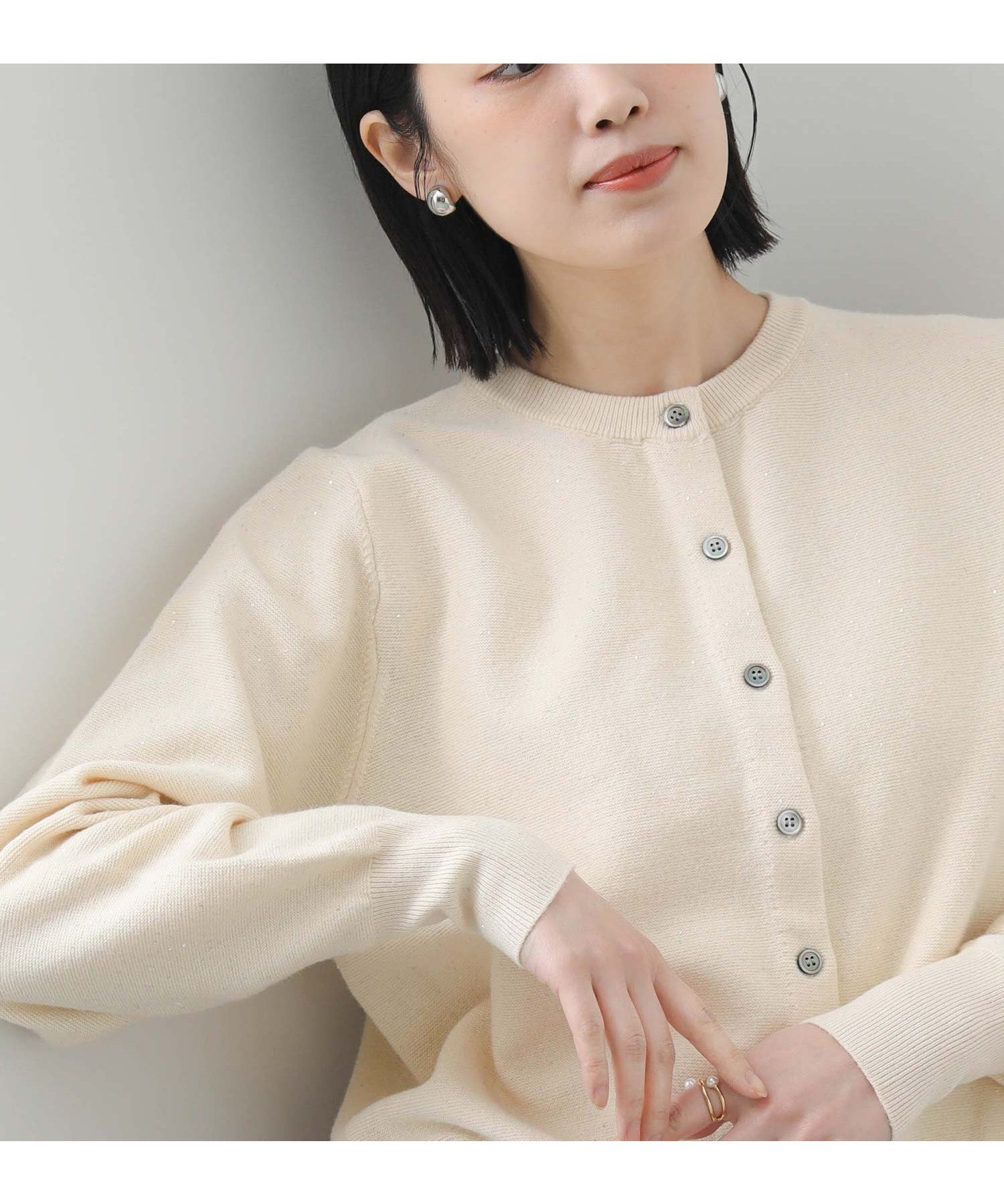 【グレディブリリアン/Gready Brilliant】のスパンコールクルーカーディガン インテリア・キッズ・メンズ・レディースファッション・服の通販 founy(ファニー) 　ファッション　Fashion　レディースファッション　Fashion for Women　トップス・カットソー　Cut & Sew Tops　カーディガン・羽織り　Layered Style Cardigans　カーディガン　Cardigan, Knitwear　スパンコール　Sequins, Sequin Embellishment　ベーシック　Basic, Essential　エレガント 上品　Elegant　IVO|ID: prp329100004643410 ipo3291000000033496380