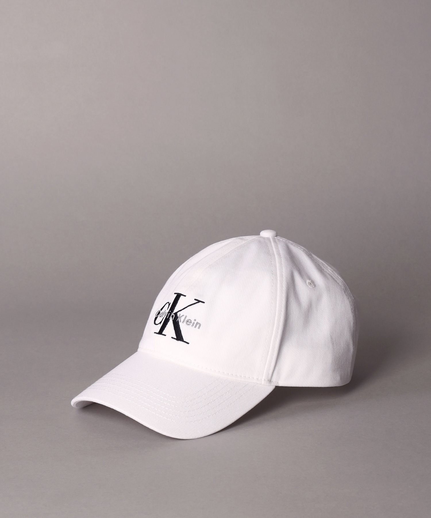 【カルバンクライン/Calvin Klein / MEN】の【公式ショップ】 カルバンクライン モノグラムロゴベースボールキャップ Calvin Klein Jeans Accessory 4G5004G インテリア・キッズ・メンズ・レディースファッション・服の通販 founy(ファニー) 　ファッション　Fashion　メンズファッション　Fashion for Men　キャップ　Cap, Baseball Cap　ジーンズ　Jeans, Denim Pants　フィット　Fit, Slim Fit　フェイス　Face, Facial Design　フロント　Front, Front Design　モダン　Modern, Contemporary　ラウンド　Round, Round Neck　Bright White|ID: prp329100004643422 ipo3291000000033496575