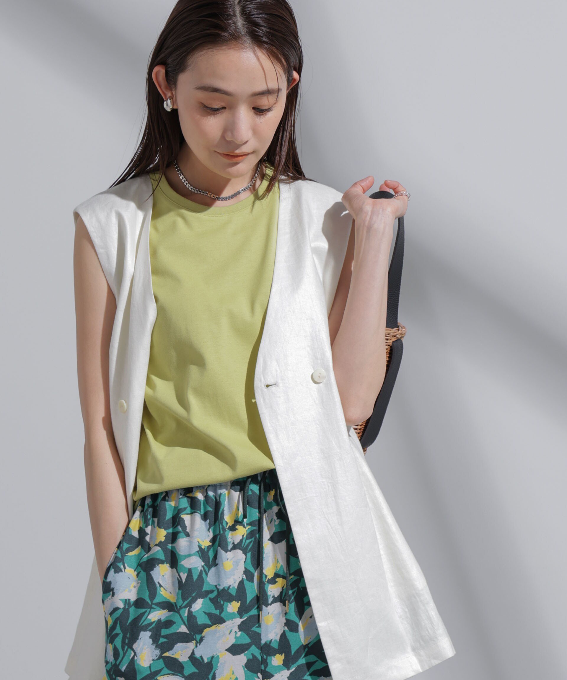 【ナノ ユニバース/nano universe】のAnti Soaked 汗染み防止 カラフルノースリTシャツ 人気、トレンドファッション・服の通販 founy(ファニー) 　ファッション　Fashion　レディースファッション　Fashion for Women　トップス・カットソー　Cut & Sew Tops　シャツ・ブラウス・オフィスカジュアル　Elegant Blouses & Button-Ups　ロングTシャツ・Tシャツ　Longline T-Shirts & Tees　カラフル　Colorful Design　吸水　Absorbent, Quick-Dry　シンプル　Simple, Minimal　スリット　Slit, Slit Detail　定番　Standard, Basic Item　ノースリーブ　Sleeveless, No-Sleeve　人気　Popular, Best Seller　バランス　Balance, Style Balance　ワイド　Wide, Wide Fit　再入荷　Restock / Back in Stock　2024年　2024　2024春夏・S/S　Spring/Summer 2024 SS24　エレガント 上品　Elegant　ビジネス 仕事 通勤　Business / Work / Commuting　 other-1|ID: prp329100004643436 ipo3291000000033496664