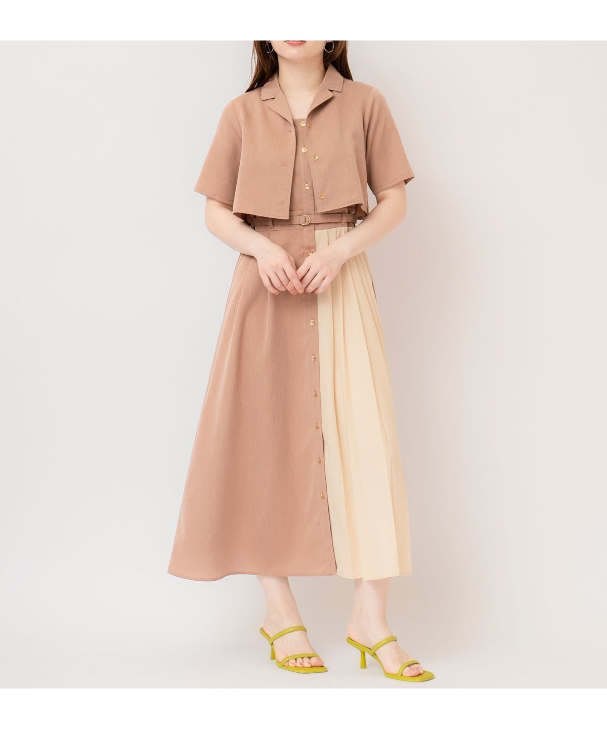【レディアゼル/REDYAZEL】のバイカラーアシメプリーツシャツワンピース 人気、トレンドファッション・服の通販 founy(ファニー) 　ファッション　Fashion　レディースファッション　Fashion for Women　ワンピース　Dresses　シャツワンピース / 1枚で着映えコーデ　Shirt Dresses　おすすめ　Recommended / Our Picks　アシンメトリー　Asymmetrical Style　スニーカー　Sneakers, Trainers　ダウン　Down, Puffer　プリーツ　Pleats, Pleated　 other-1|ID: prp329100004644020 ipo3291000000033504435