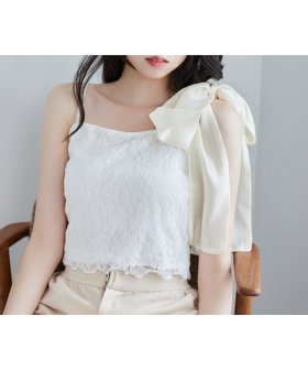 【ナイスクラップ/NICE CLAUP】の【PremiumOrder】肩リボンレースキャミ 人気、トレンドファッション・服の通販 founy(ファニー) ファッション Fashion レディースファッション Fashion for Women トップス・カットソー Cut & Sew Tops キャミソール&ノースリーブ Camisoles & Sleeveless Tops 2025年 2025 2025-2026秋冬・A/W Autumn/Winter 2025–26 AW25–26 おすすめ Recommended / Our Picks インナー Innerwear カーディガン Cardigan, Knitwear キャミソール Camisole, Spaghetti Strap Top コンパクト Compact, Small Size シアー Sheer, See-Through リボン Ribbon, Bow 秋 Autumn 羽織 Haori, Light Jacket |ID:prp329100004644221