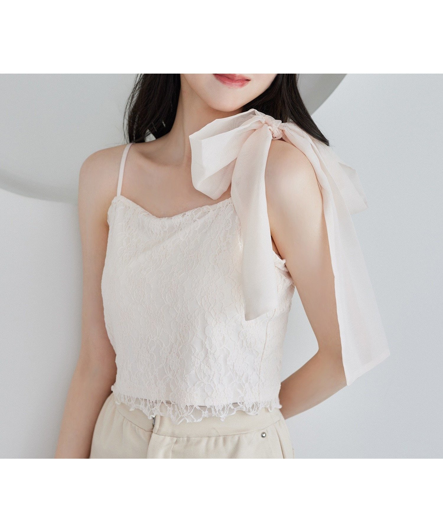 【ナイスクラップ/NICE CLAUP】の【PremiumOrder】肩リボンレースキャミ インテリア・キッズ・メンズ・レディースファッション・服の通販 founy(ファニー) 　ファッション　Fashion　レディースファッション　Fashion for Women　トップス・カットソー　Cut & Sew Tops　キャミソール&ノースリーブ　Camisoles & Sleeveless Tops　2025年　2025　2025-2026秋冬・A/W　Autumn/Winter 2025–26 AW25–26　おすすめ　Recommended / Our Picks　インナー　Innerwear　カーディガン　Cardigan, Knitwear　キャミソール　Camisole, Spaghetti Strap Top　コンパクト　Compact, Small Size　シアー　Sheer, See-Through　リボン　Ribbon, Bow　秋　Autumn　羽織　Haori, Light Jacket　ピンク|ID: prp329100004644221 ipo3291000000033598558