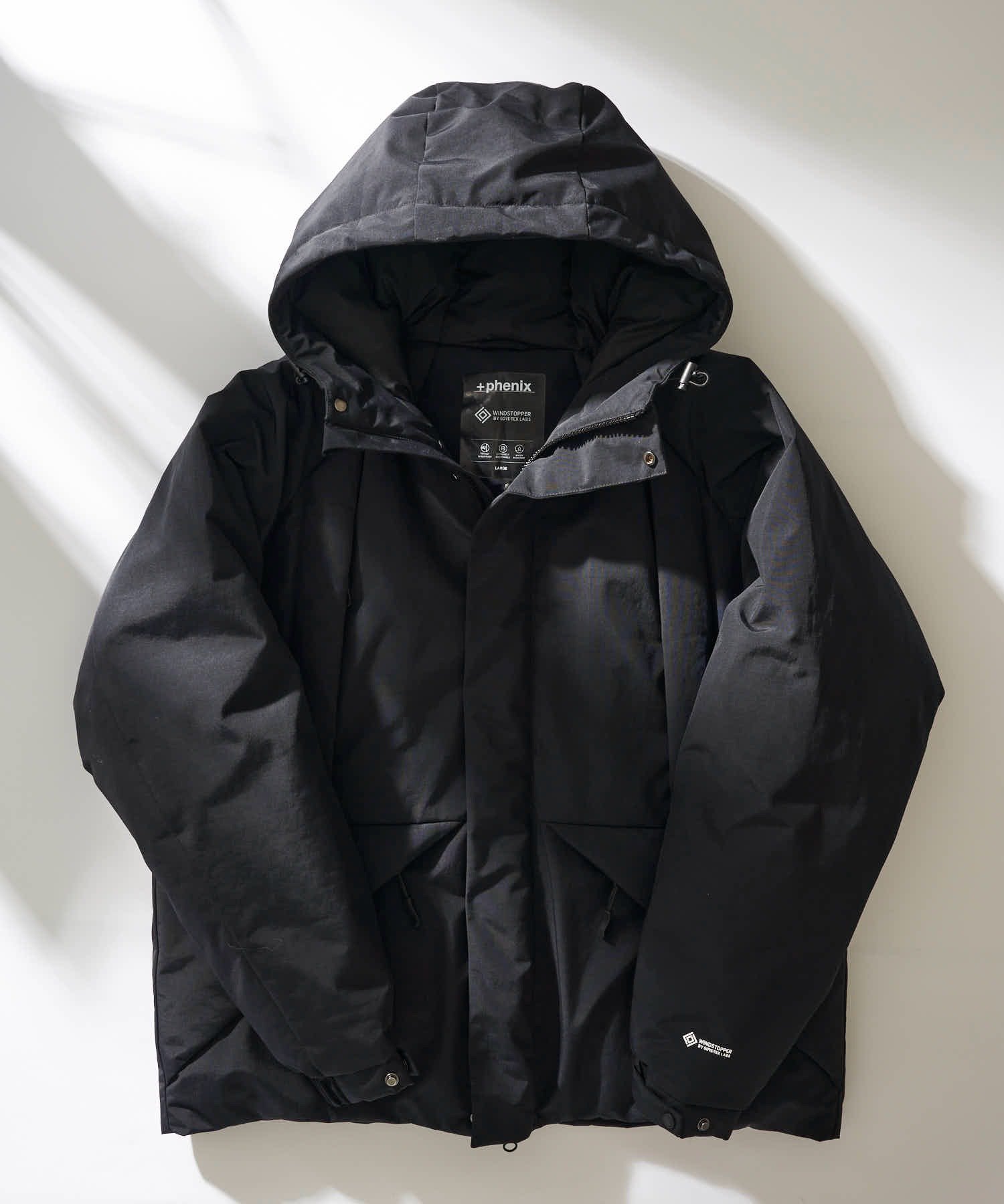 【テットオム/TETE HOMME / MEN】のADPOSION/【+phenix / プラスフェニックス】別注 ゴアテックス ダウンジャケット / GORE-TEX DOWN JACKET インテリア・キッズ・メンズ・レディースファッション・服の通販 founy(ファニー) 　ファッション　Fashion　メンズファッション　Fashion for Men　アウトドア　Outdoor Clothing　今季　This Season, Current Season　軽量　Lightweight, Ultra Light　ジャケット　Jacket, Outerwear　スウェット / スエット　Sweatshirt, Sweatwear　ダウン　Down, Puffer　トレンド　Trend, Trending Now　ドローストリング　Drawstring, Pull Cord　フラップ　Flap, Flap Pocket　フロント　Front, Front Design　ポケット　Pocket, Pocket Detail　別注　Limited Edition, Custom Order　冬　Winter / This Winter　A/W・秋冬　Autumn/Winter　おすすめ　Recommended / Our Picks　ブラック系1|ID: prp329100004644270 ipo3291000000033508549