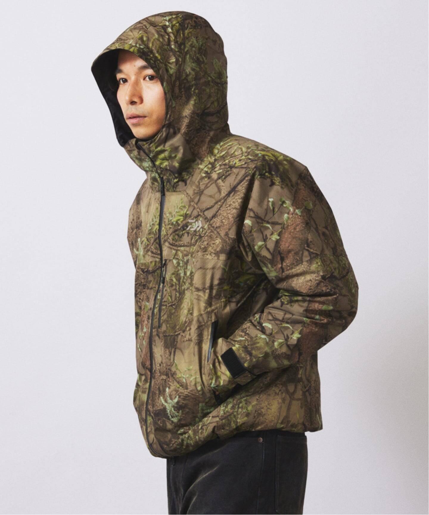 【ジャーナルスタンダード レリューム/JOURNAL STANDARD relume / MEN】のDAIWA / ダイワ 別注 GORE-TEX バーサタイル ウィンタージャケット インテリア・キッズ・メンズ・レディースファッション・服の通販 founy(ファニー) 　ファッション　Fashion　メンズファッション　Fashion for Men　アウトドア　Outdoor Clothing　インナー　Innerwear　カフス　Cuff Design　スタンダード　Standard, Basic　スマート　Smart, Elegant　ドローコード　Drawcord, Drawstring Cord　ファブリック　Fabric, Textile　フィット　Fit, Slim Fit　プリント　Print, Printed Pattern　ポケット　Pocket, Pocket Detail　別注　Limited Edition, Custom Order　リラックス　Relax, Relaxed Fit　カーキ B|ID: prp329100004644275 ipo3291000000033508636