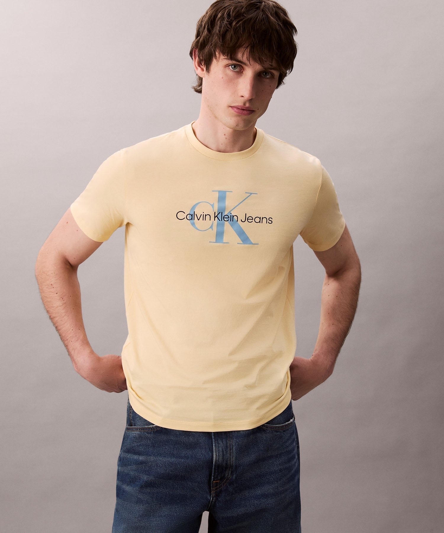 【カルバンクライン/Calvin Klein / MEN】の【公式ショップ】 カルバンクライン モノロゴ Tシャツ Calvin Klein Jeans 40EM286 インテリア・キッズ・メンズ・レディースファッション・服の通販 founy(ファニー) 　ファッション　Fashion　メンズファッション　Fashion for Men　ショート　Short, Short Length　シンプル　Simple, Minimal　スリーブ　Sleeve, Long Sleeve / Short Sleeve　センター　Center, Center Line　Sunlight|ID: prp329100004644650 ipo3291000000033514539