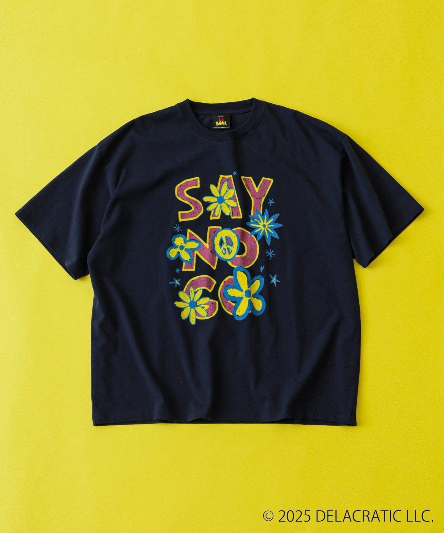【ジャーナルスタンダード レリューム/JOURNAL STANDARD relume / MEN】のDe La Soul / デ・ラ・ソウル 別注 プリントTシャツ インテリア・キッズ・メンズ・レディースファッション・服の通販 founy(ファニー) 　ファッション　Fashion　メンズファッション　Fashion for Men　ニューヨーク　New York, NYC Style　プリント　Print, Printed Pattern　別注　Limited Edition, Custom Order　ラップ　Wrap, Wrap Design　ワーク　Workwear, Utility Style　おすすめ　Recommended / Our Picks　ネイビー|ID: prp329100004644654 ipo3291000000033514625